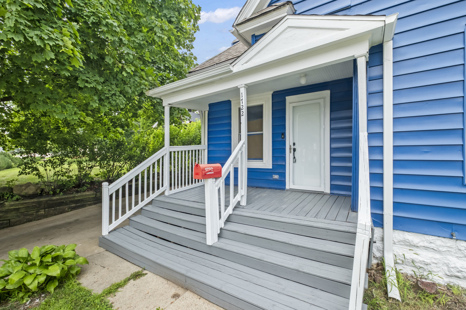 1722 Charles Street, Rockford, IL 61104