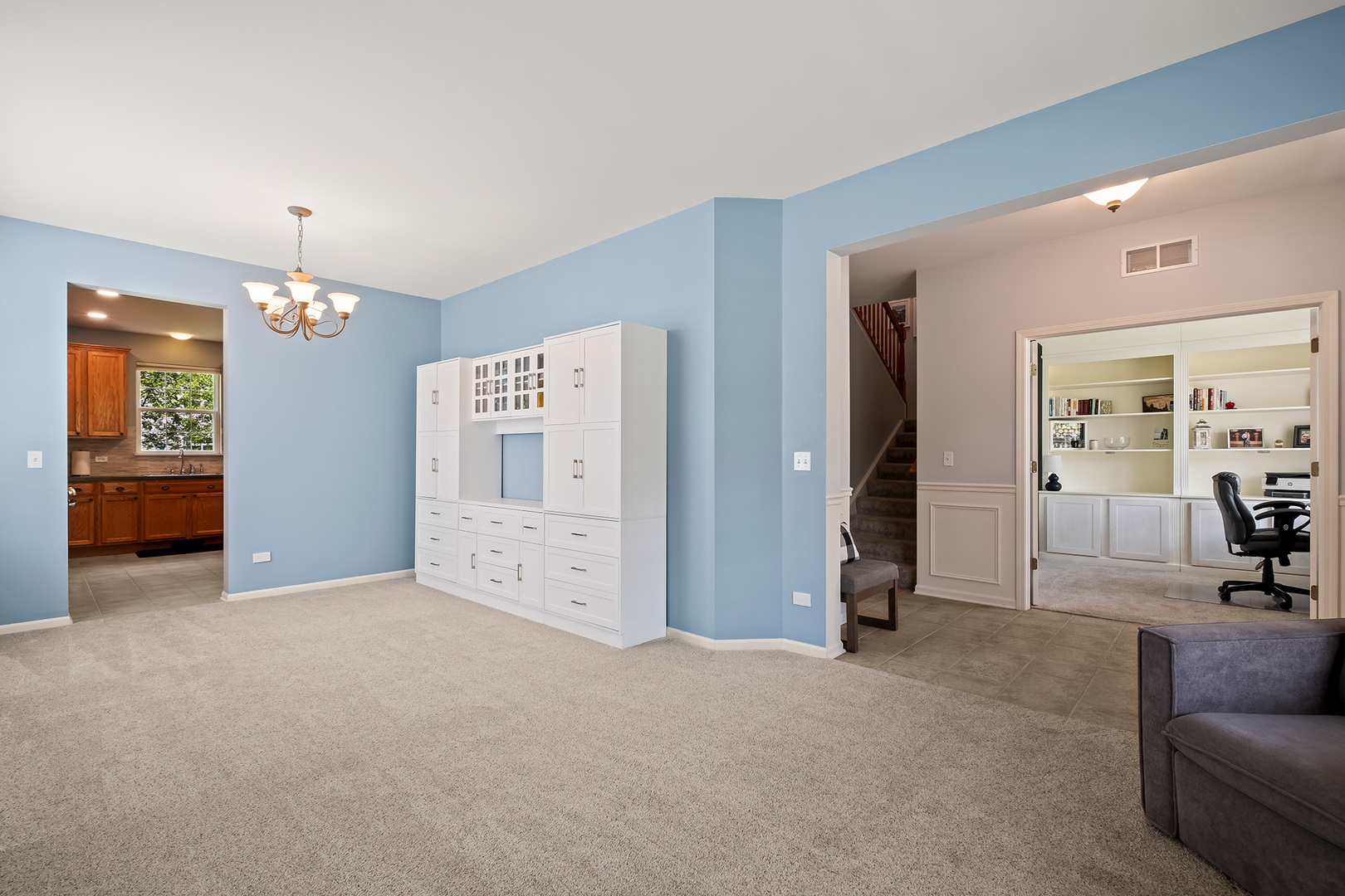 779 Lenox Avenue, Bolingbrook, IL 60490