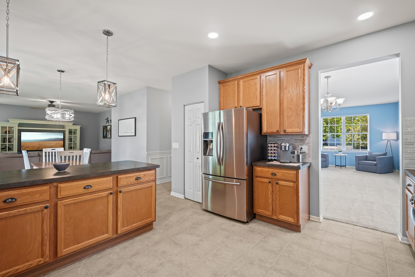 779 Lenox Avenue, Bolingbrook, IL 60490