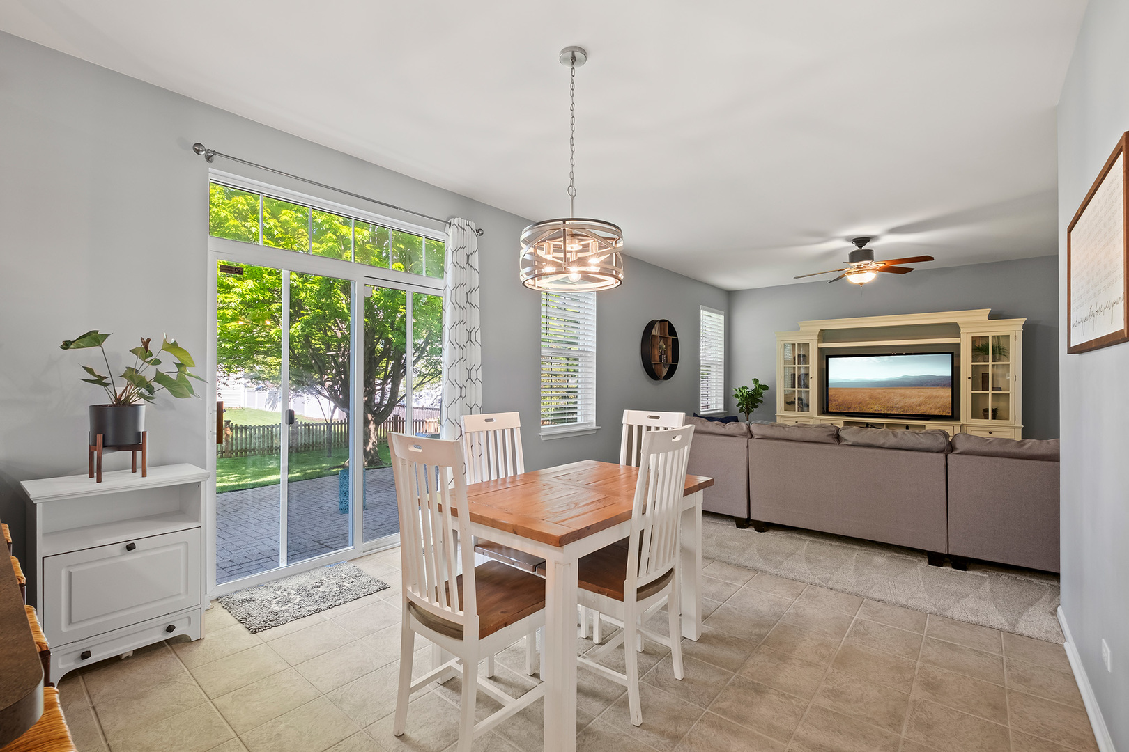 779 Lenox Avenue, Bolingbrook, IL 60490