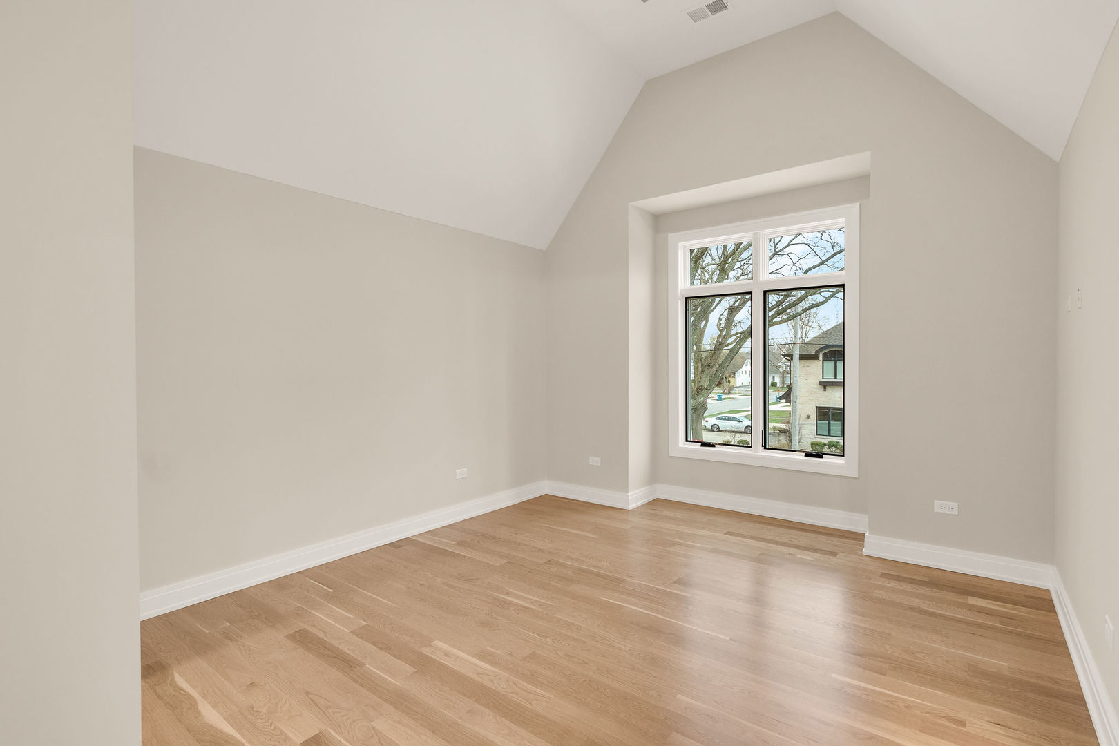 845 S Colfax Avenue, Elmhurst, IL 60126