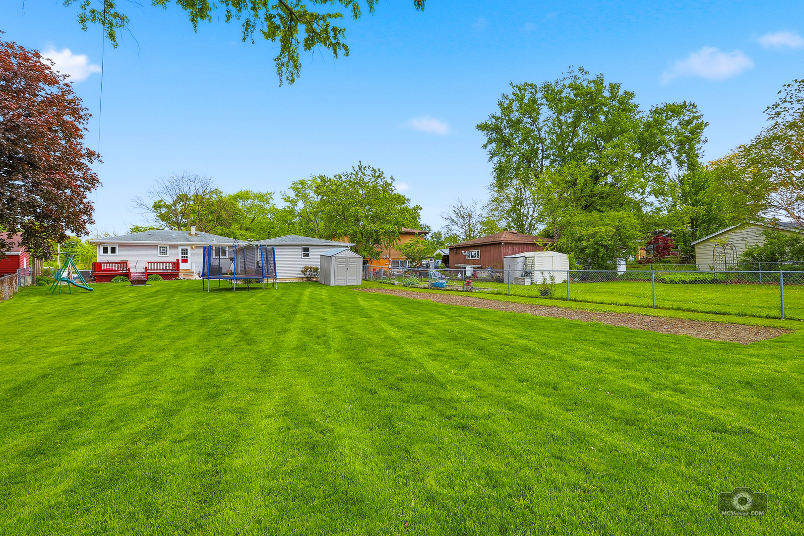 16806 Forest View Drive, Tinley Park, IL 60477