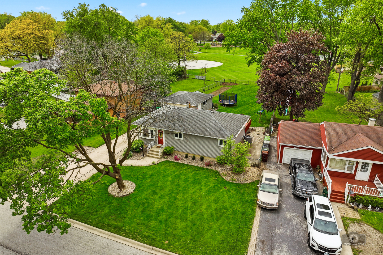 16806 Forest View Drive, Tinley Park, IL 60477