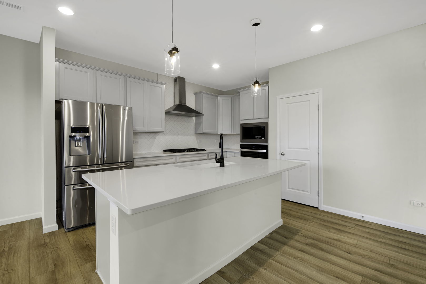 2759 Lawlor Lane, Naperville, IL 60564