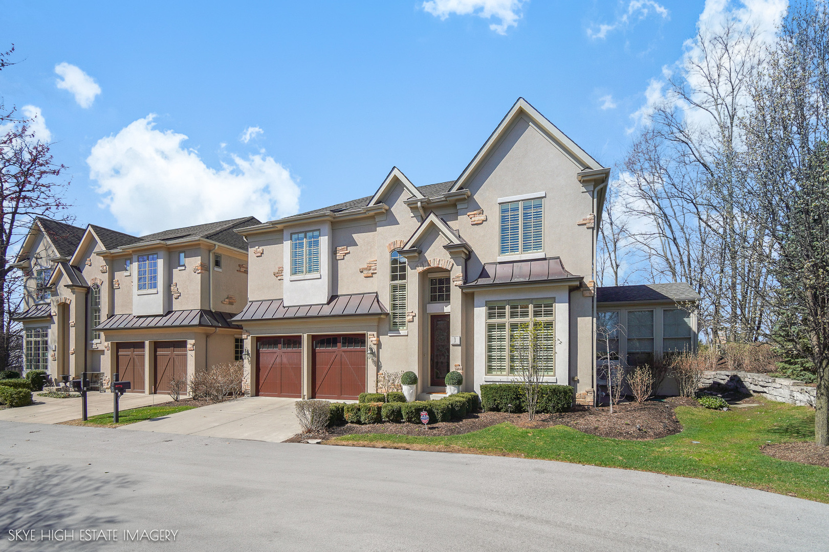 1 Willowcrest Drive, Oak Brook, IL 60523