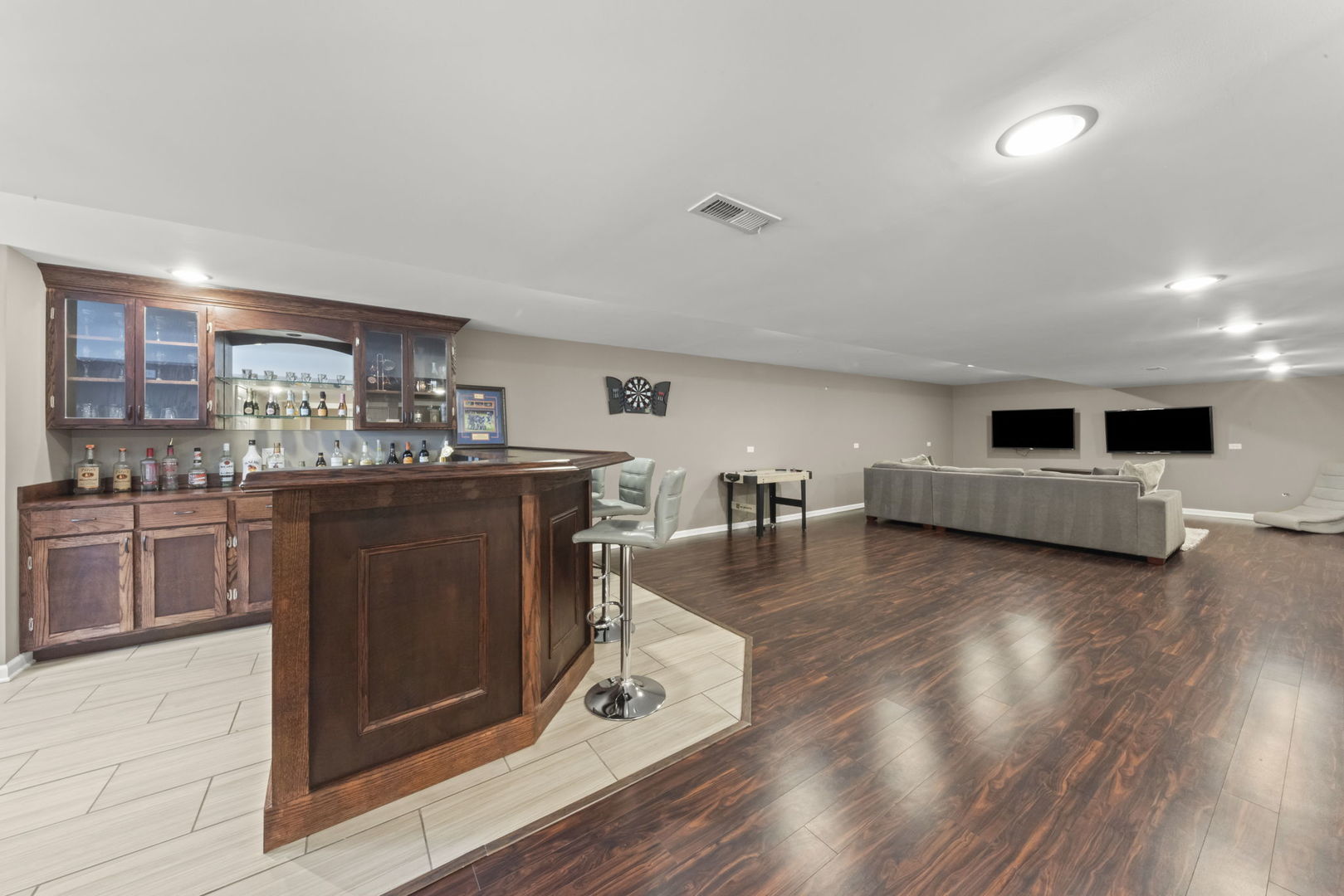 621 Lake Cornish Way, Algonquin, IL 60102
