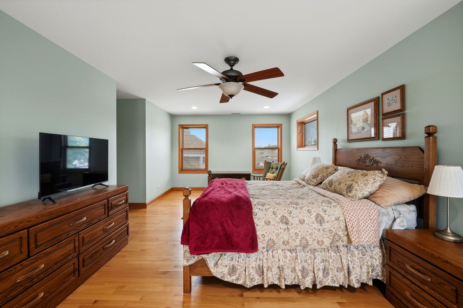 3505 N Nottingham Avenue, Chicago, IL 60634