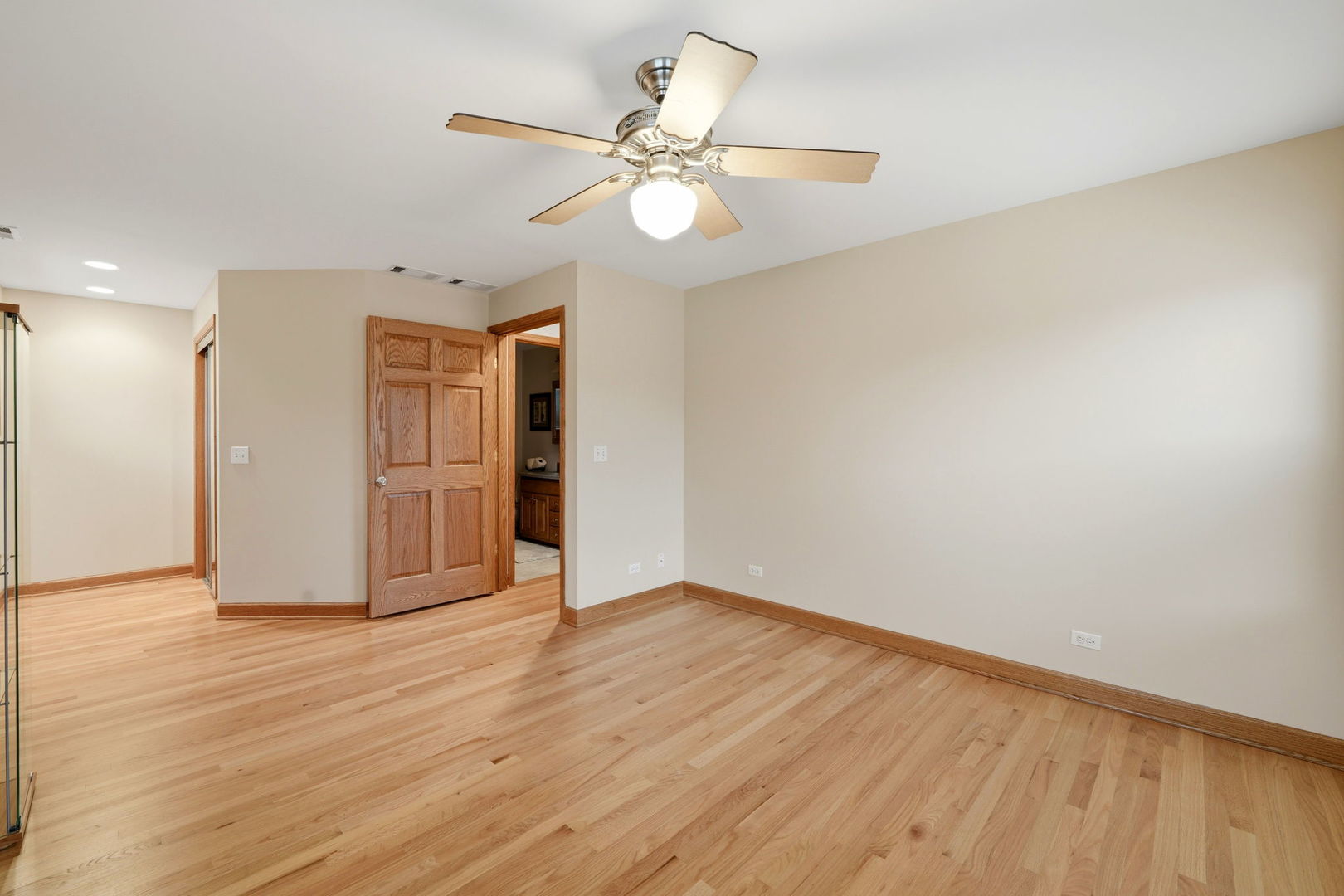 3505 N Nottingham Avenue, Chicago, IL 60634