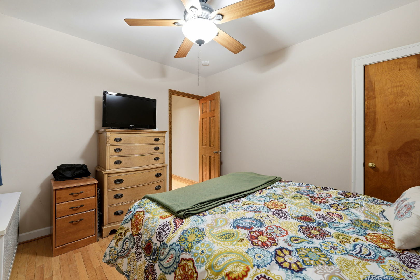 3505 N Nottingham Avenue, Chicago, IL 60634