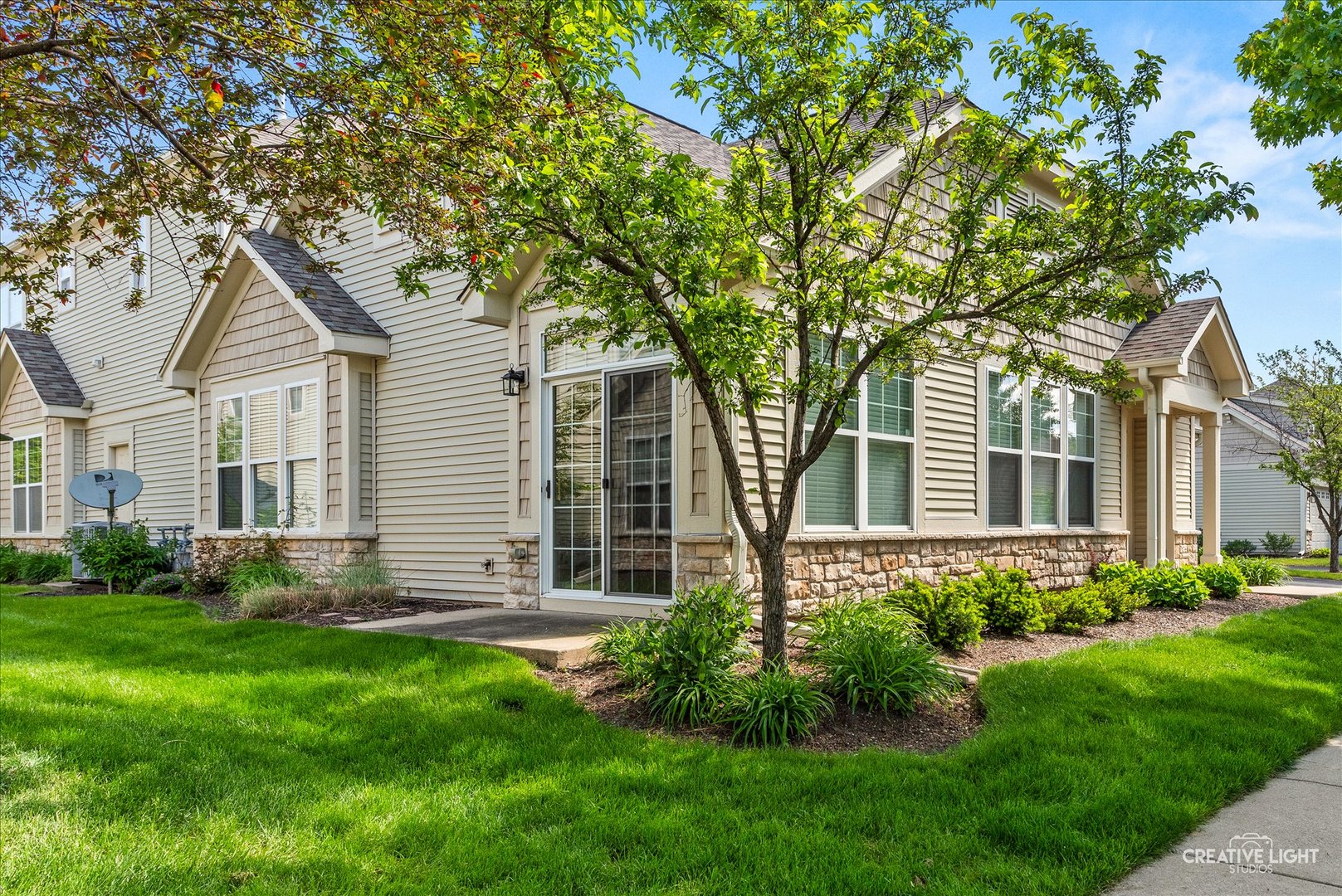 1850 FOXRIDGE Court, Aurora, IL 60502