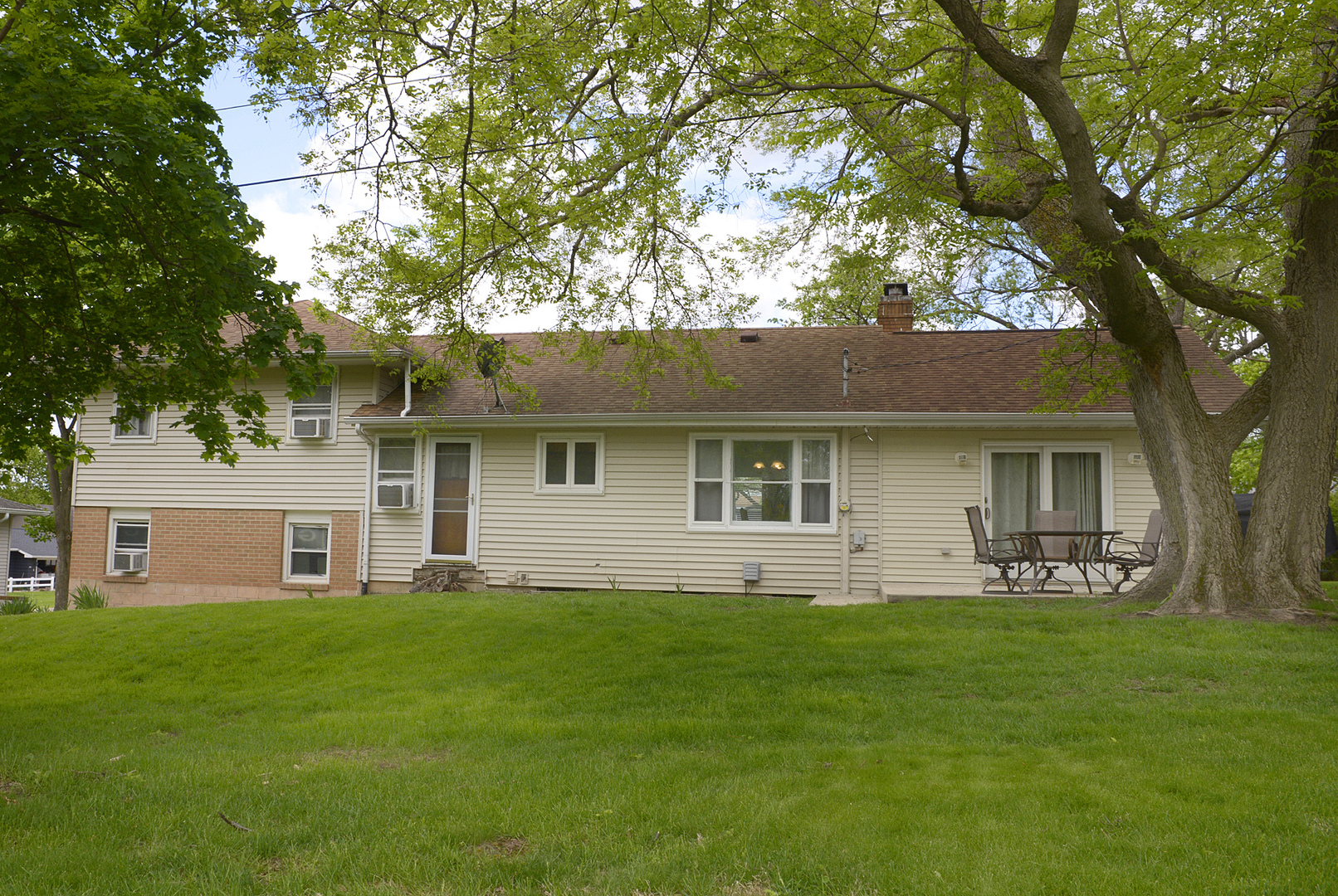 2506 Sunset Boulevard, Ottawa, IL 61350