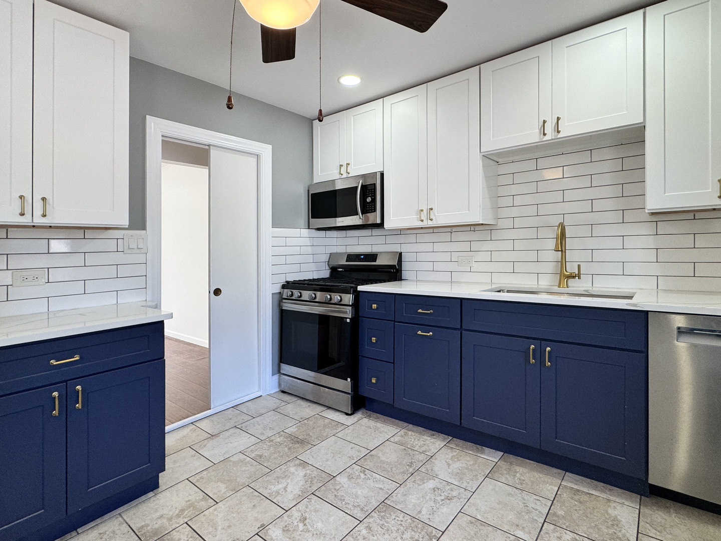 350 N 2nd Avenue, Villa Park, IL 60181