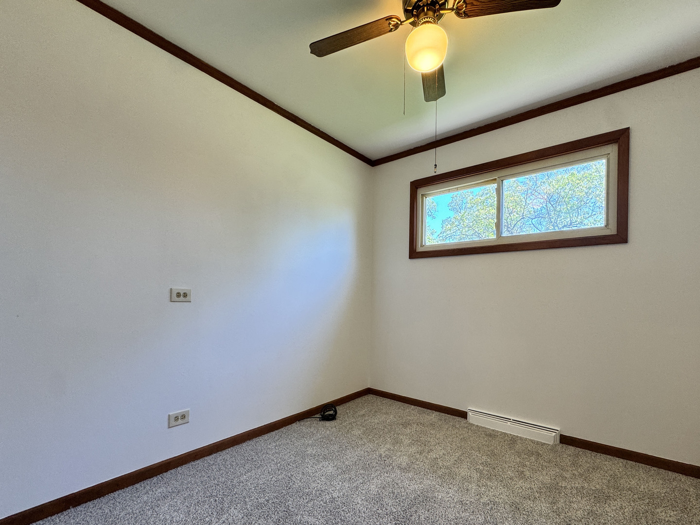 350 N 2nd Avenue, Villa Park, IL 60181