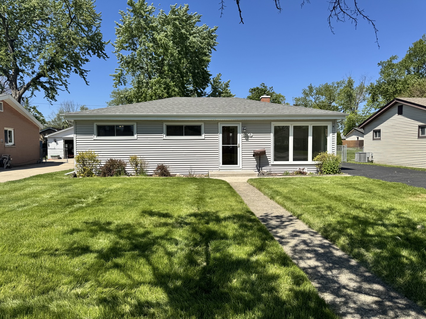 350 N 2nd Avenue, Villa Park, IL 60181