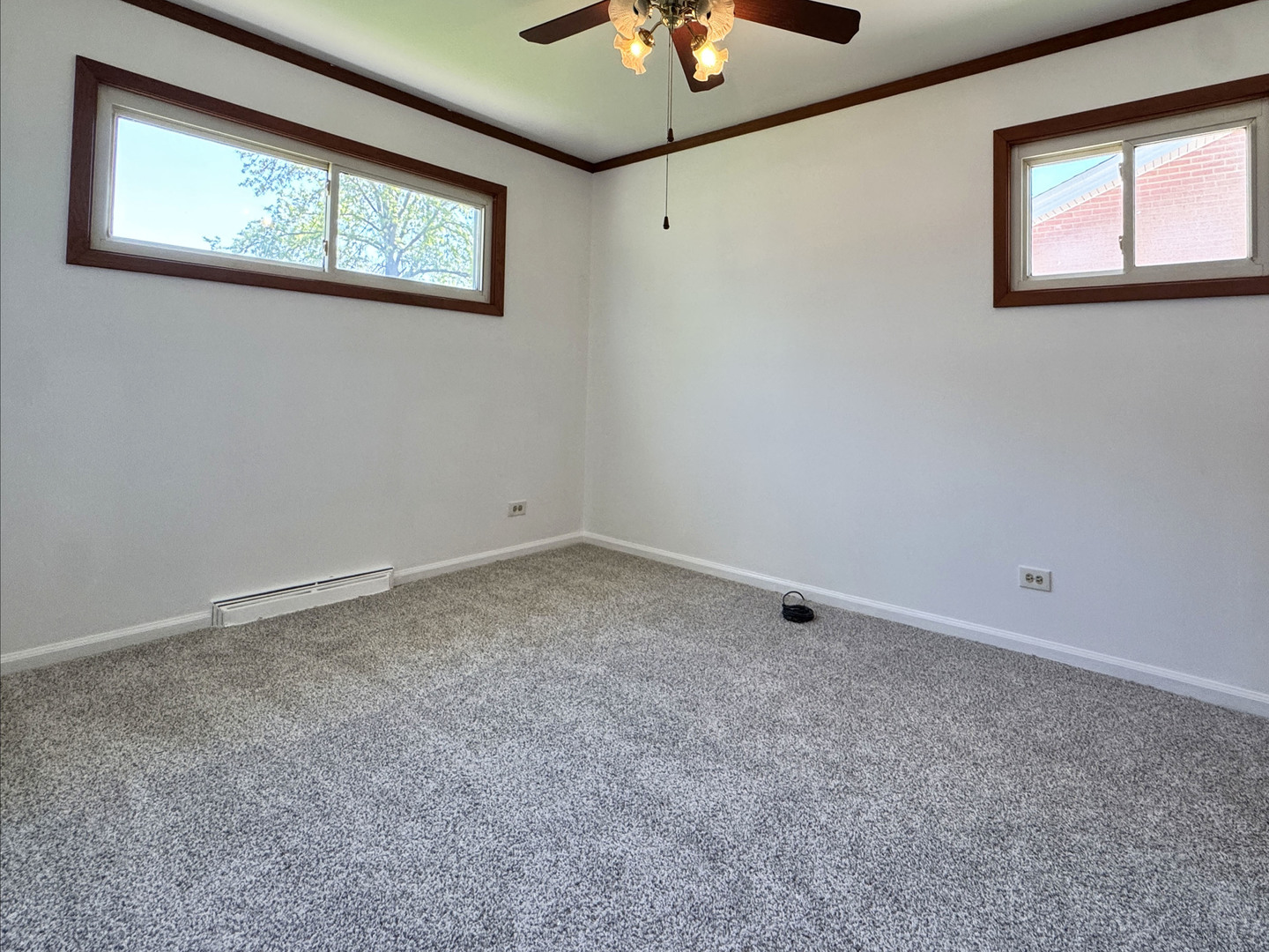 350 N 2nd Avenue, Villa Park, IL 60181