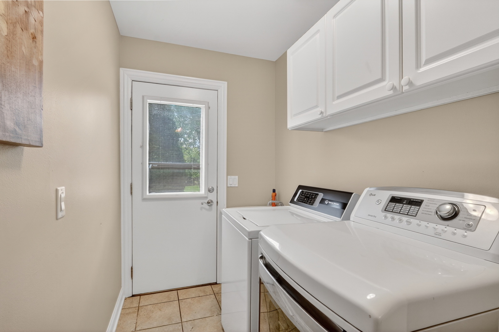 180 Red Hawk Path, Gilberts, IL 60136