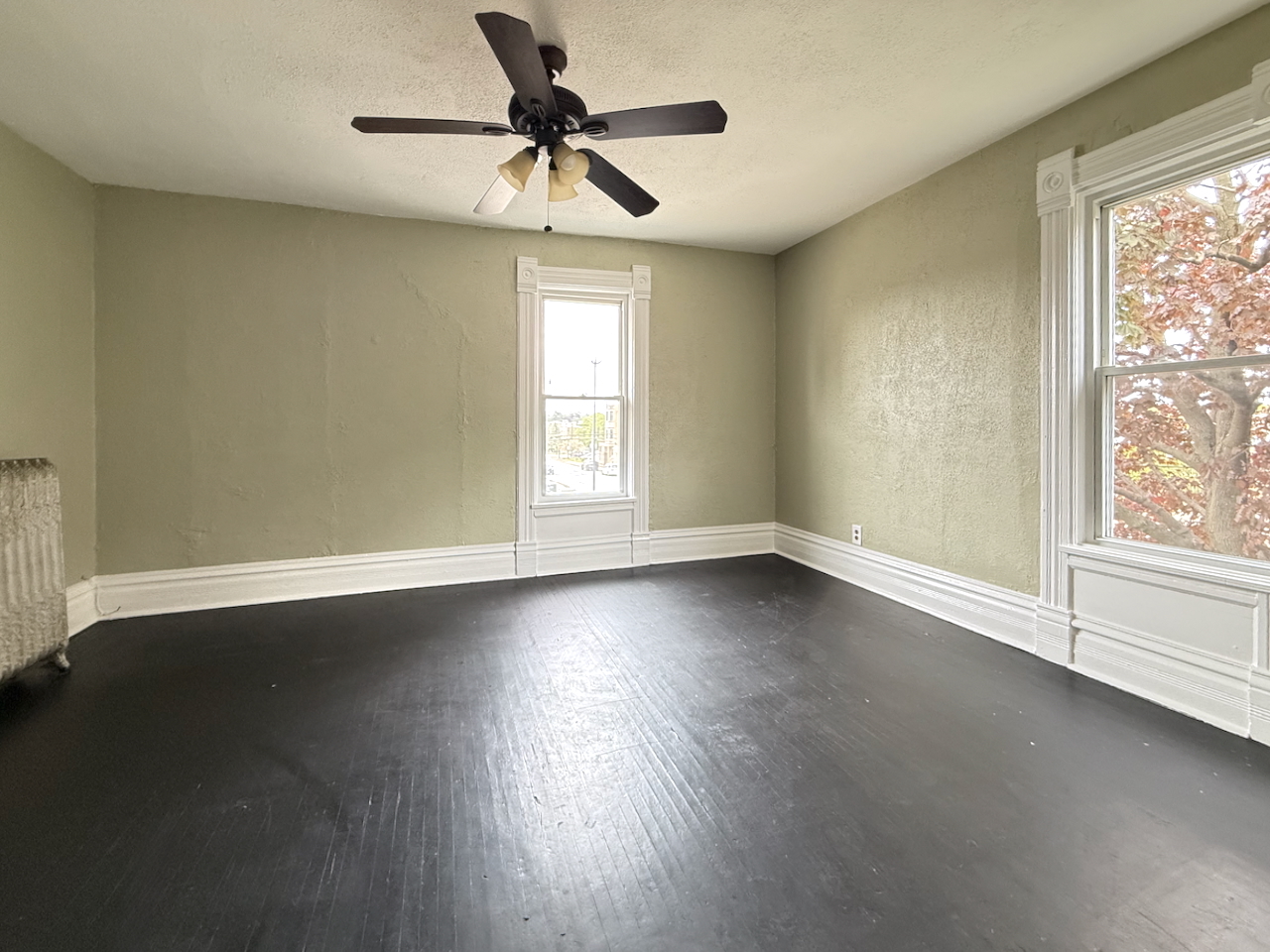 203 Symphony Way #B, Elgin, IL 60120