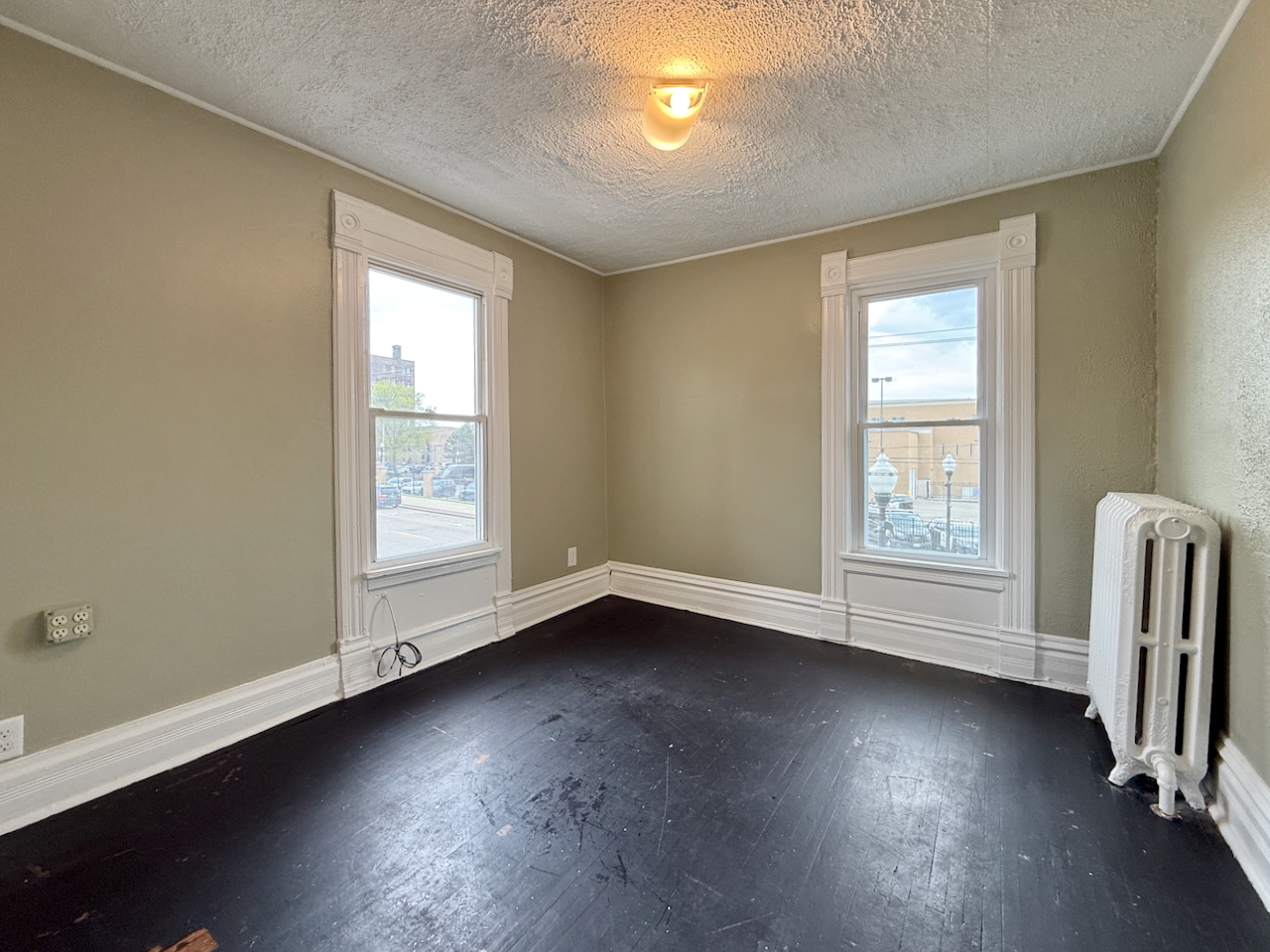 203 Symphony Way #B, Elgin, IL 60120