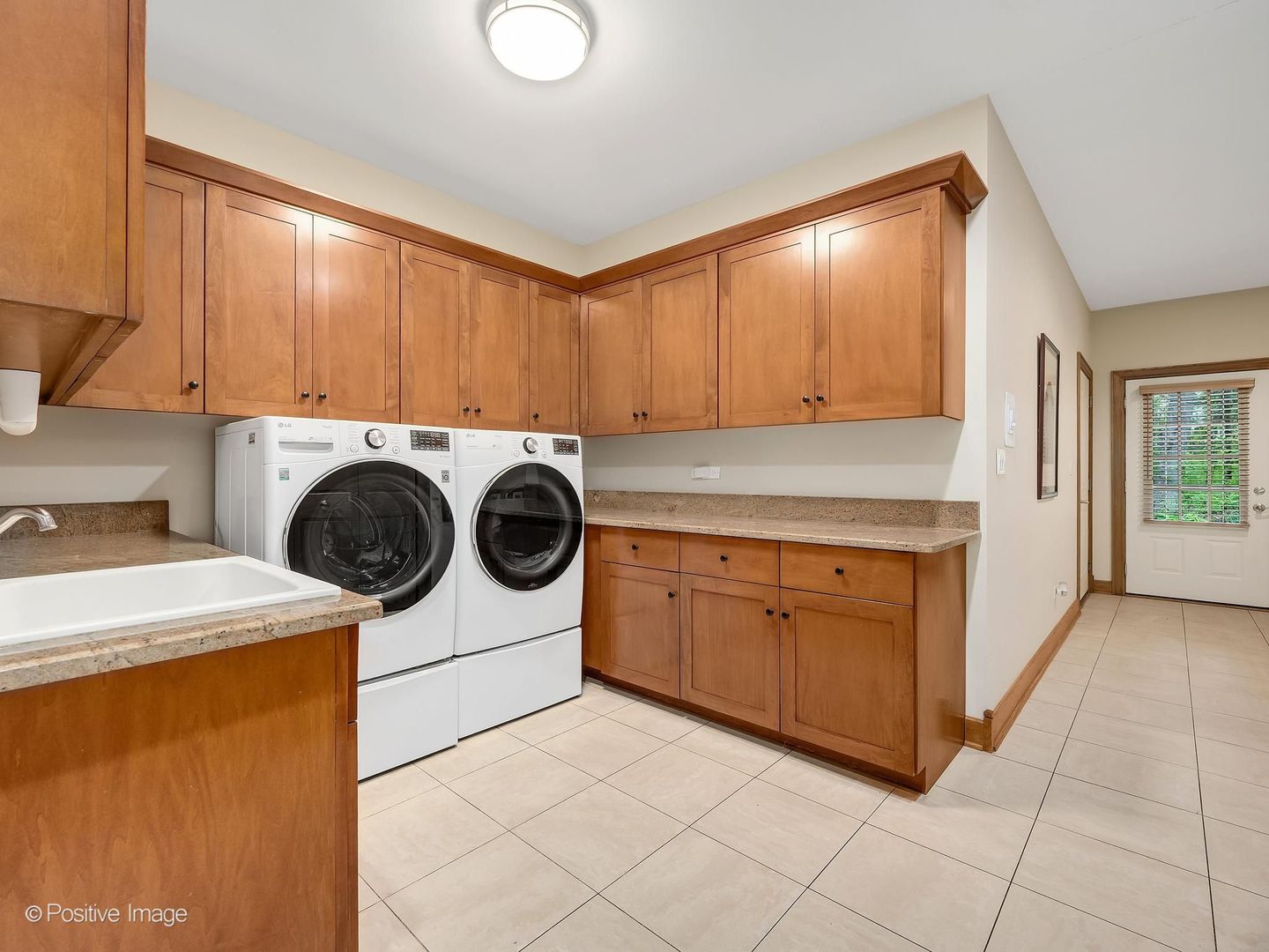 13001 Ravine Drive, Lemont, IL 60439