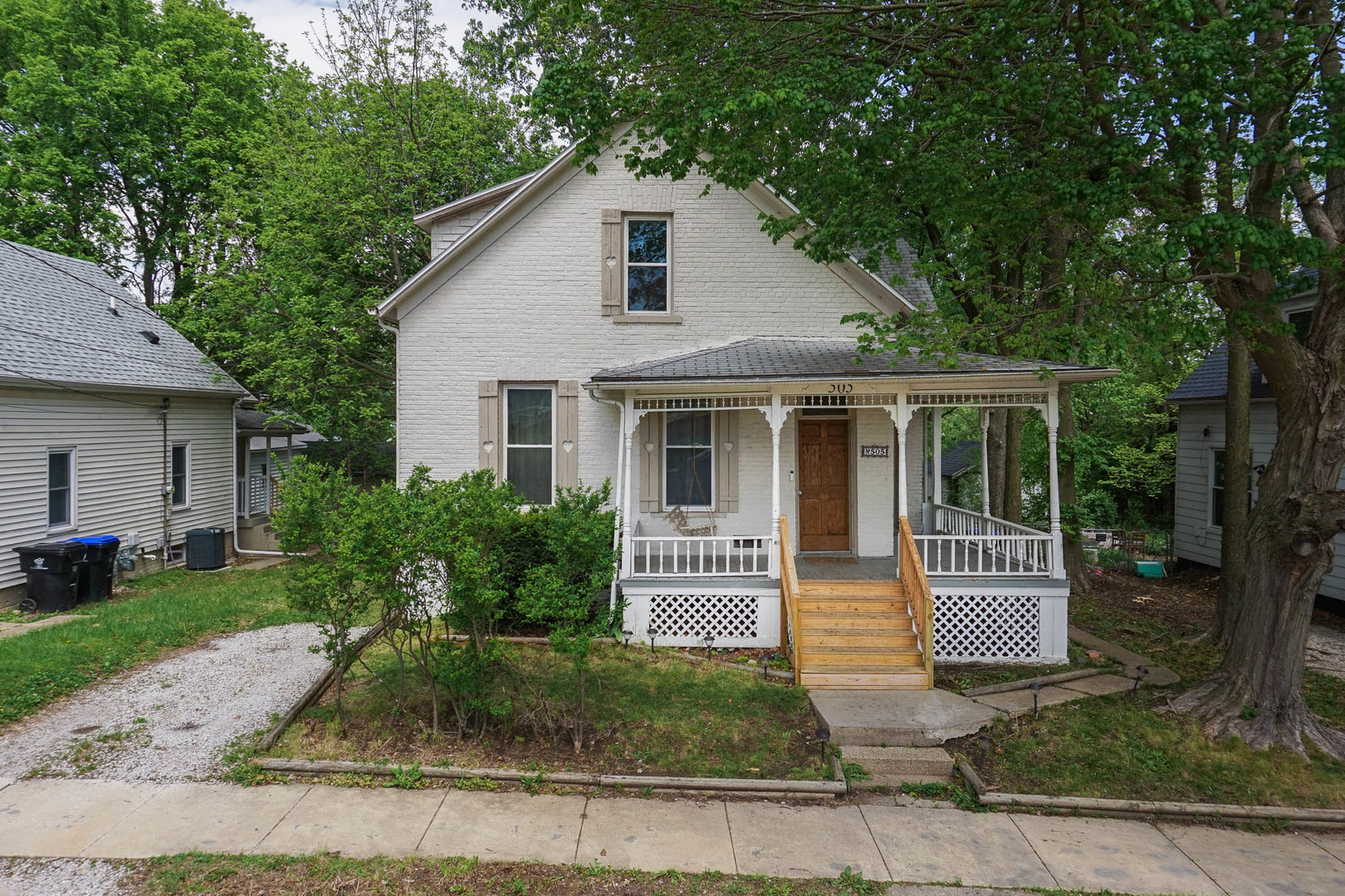 505 W Oakland Avenue, Bloomington, IL 61701
