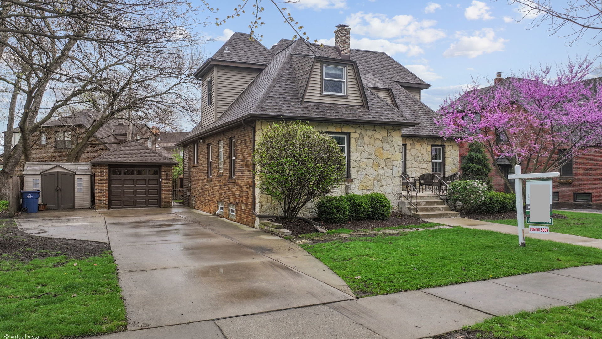 397 S Holly Avenue, Elmhurst, IL 60126