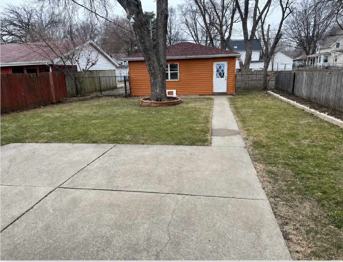 3224 ELISHA Avenue, Zion, IL 60099