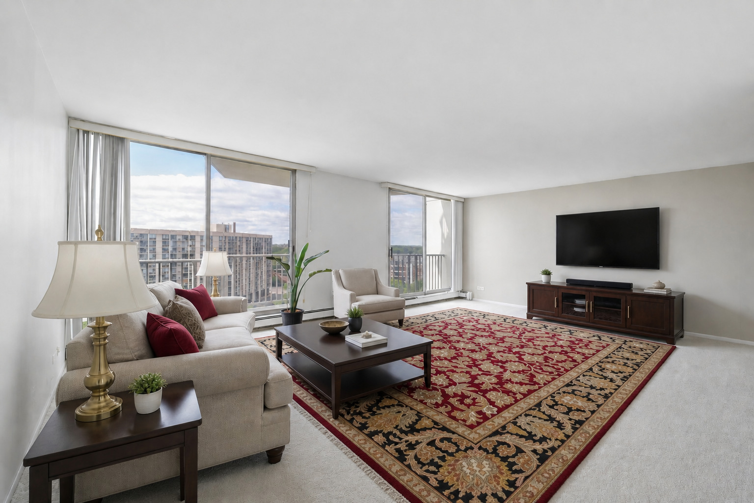 40 N Tower Road #11H, Oak Brook, IL 60523