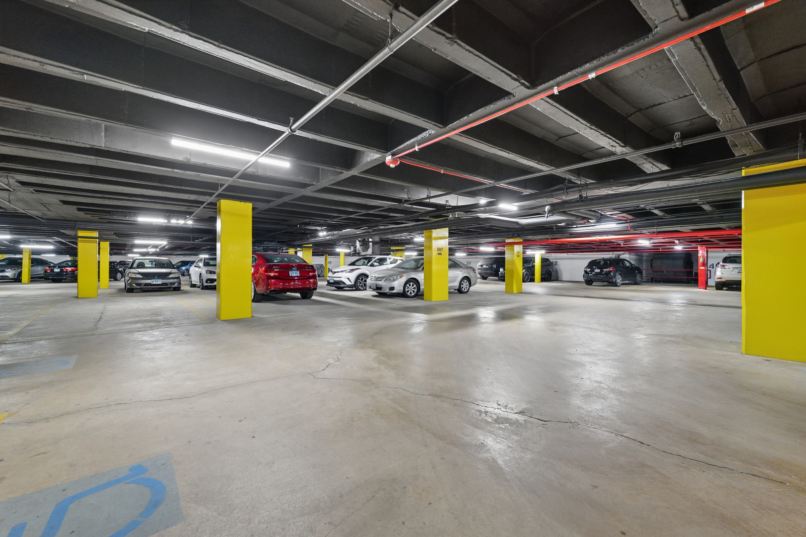 40 N Tower Road #11H, Oak Brook, IL 60523