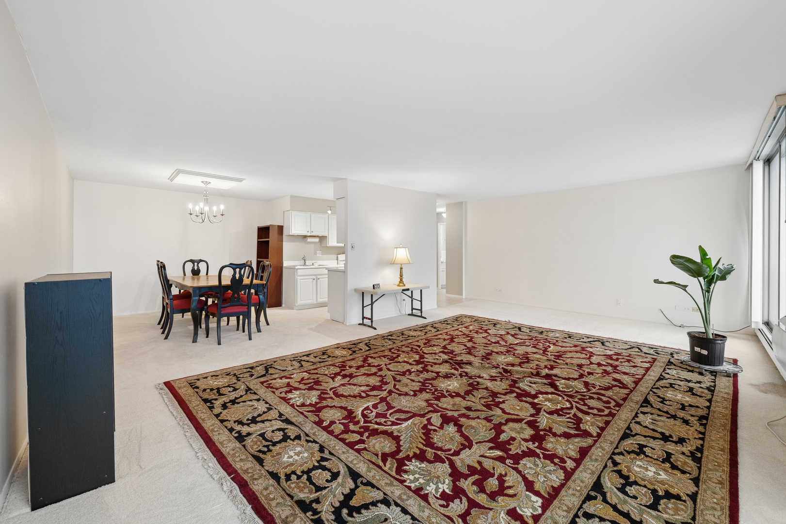 40 N Tower Road #11H, Oak Brook, IL 60523
