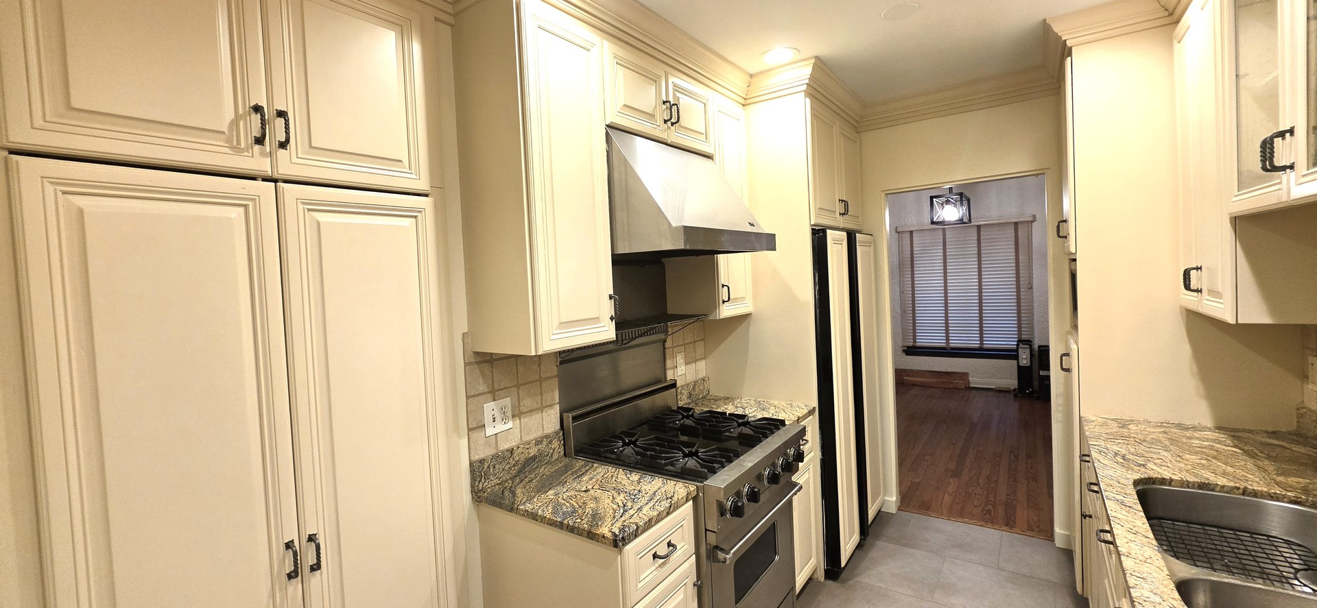410 N Raynor Avenue #1W, Joliet, IL 60435