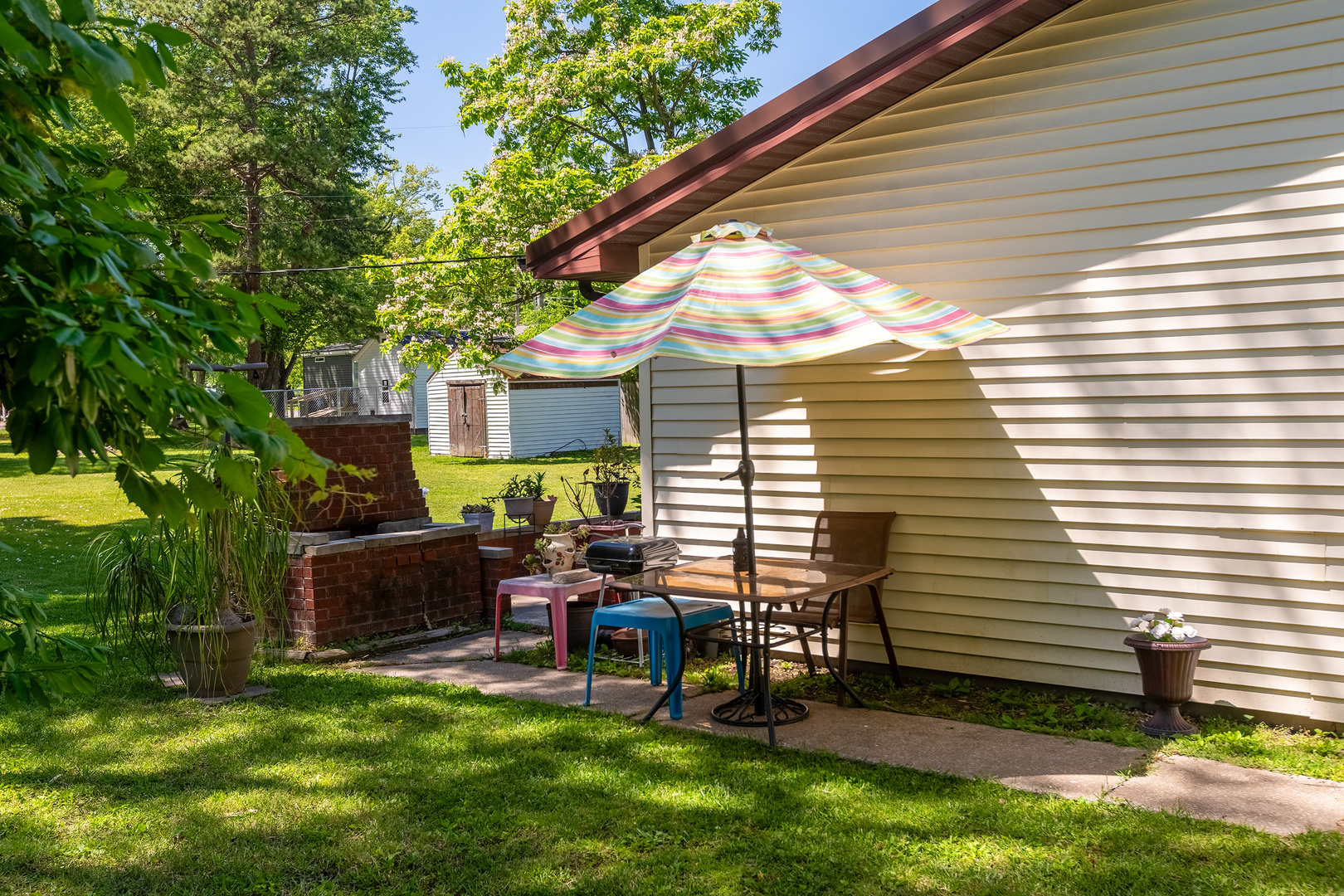209 N West Street, Elkville, IL 62932