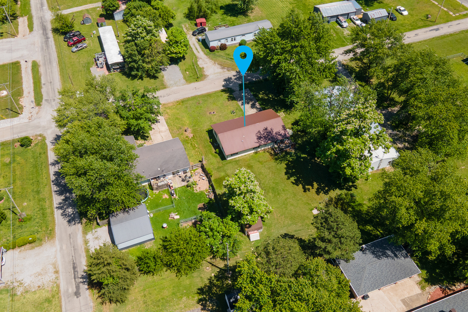 209 N West Street, Elkville, IL 62932