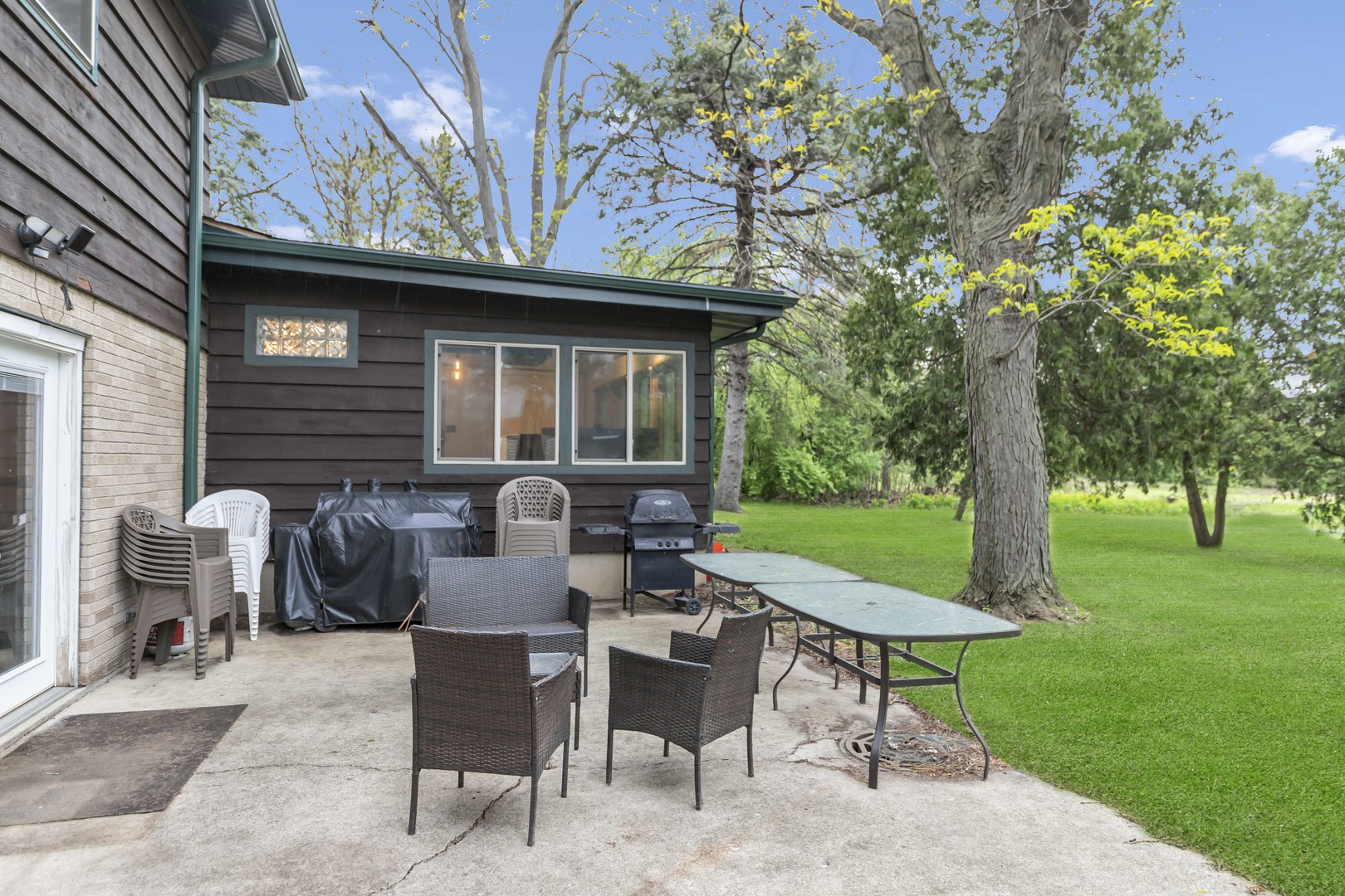 2N629 Jefferson Street, West Chicago, IL 60185