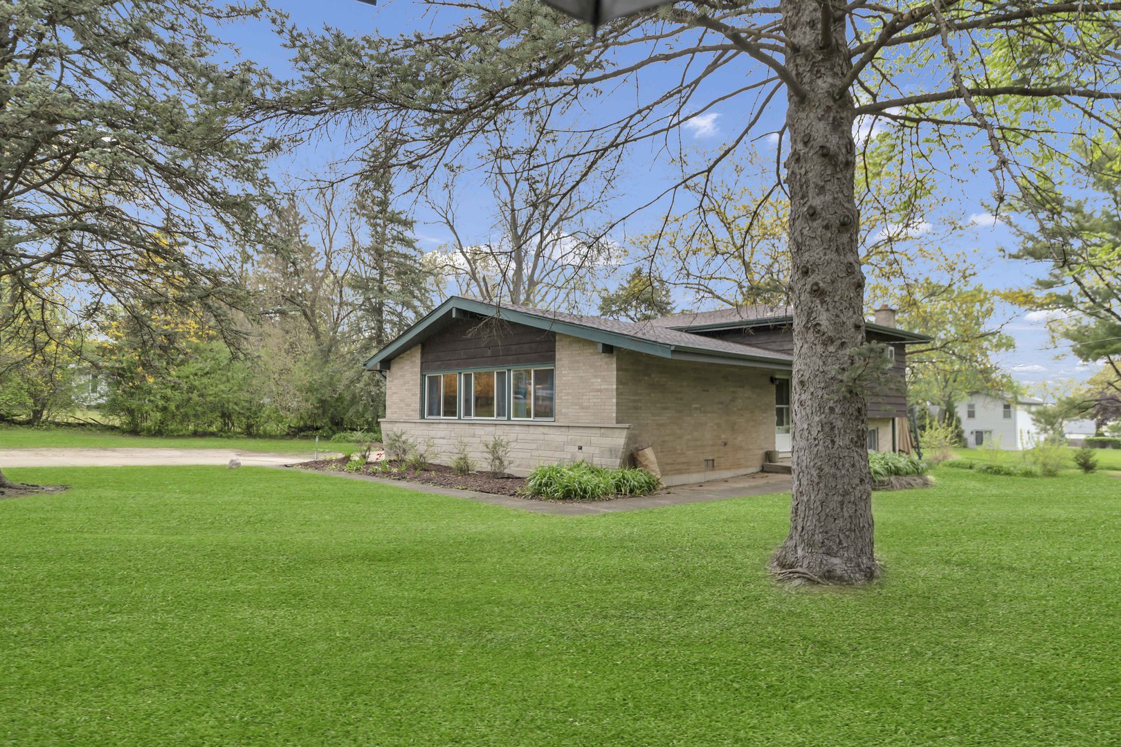 2N629 Jefferson Street, West Chicago, IL 60185