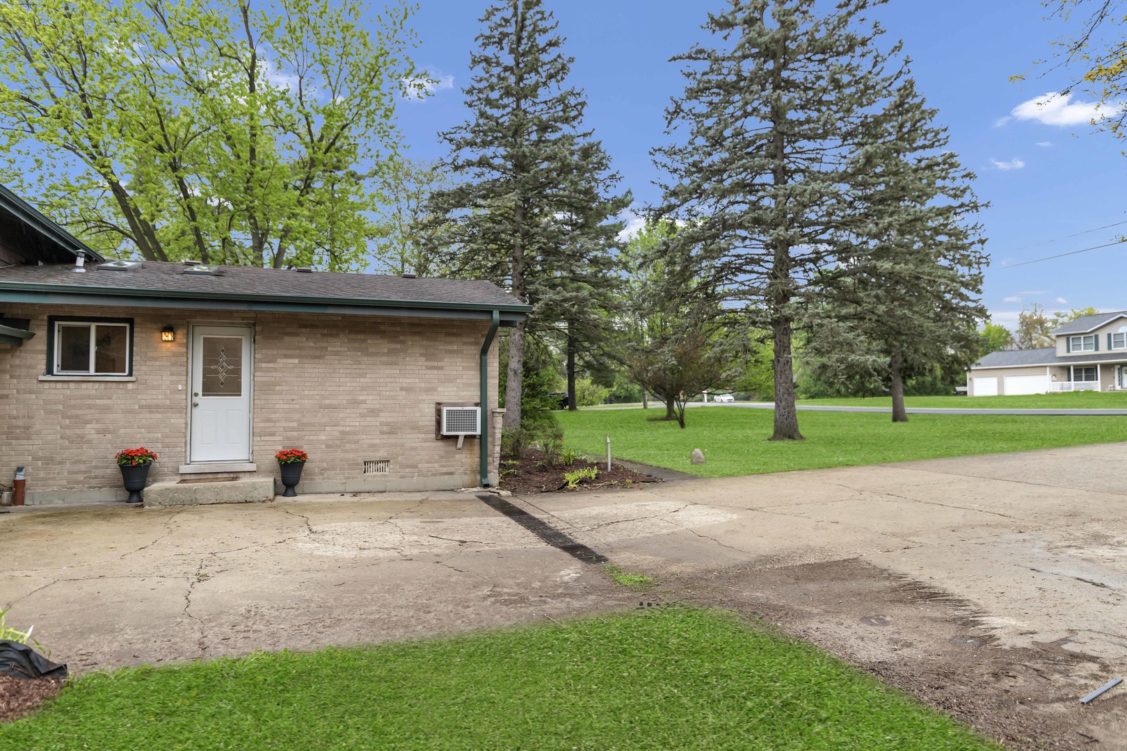 2N629 Jefferson Street, West Chicago, IL 60185