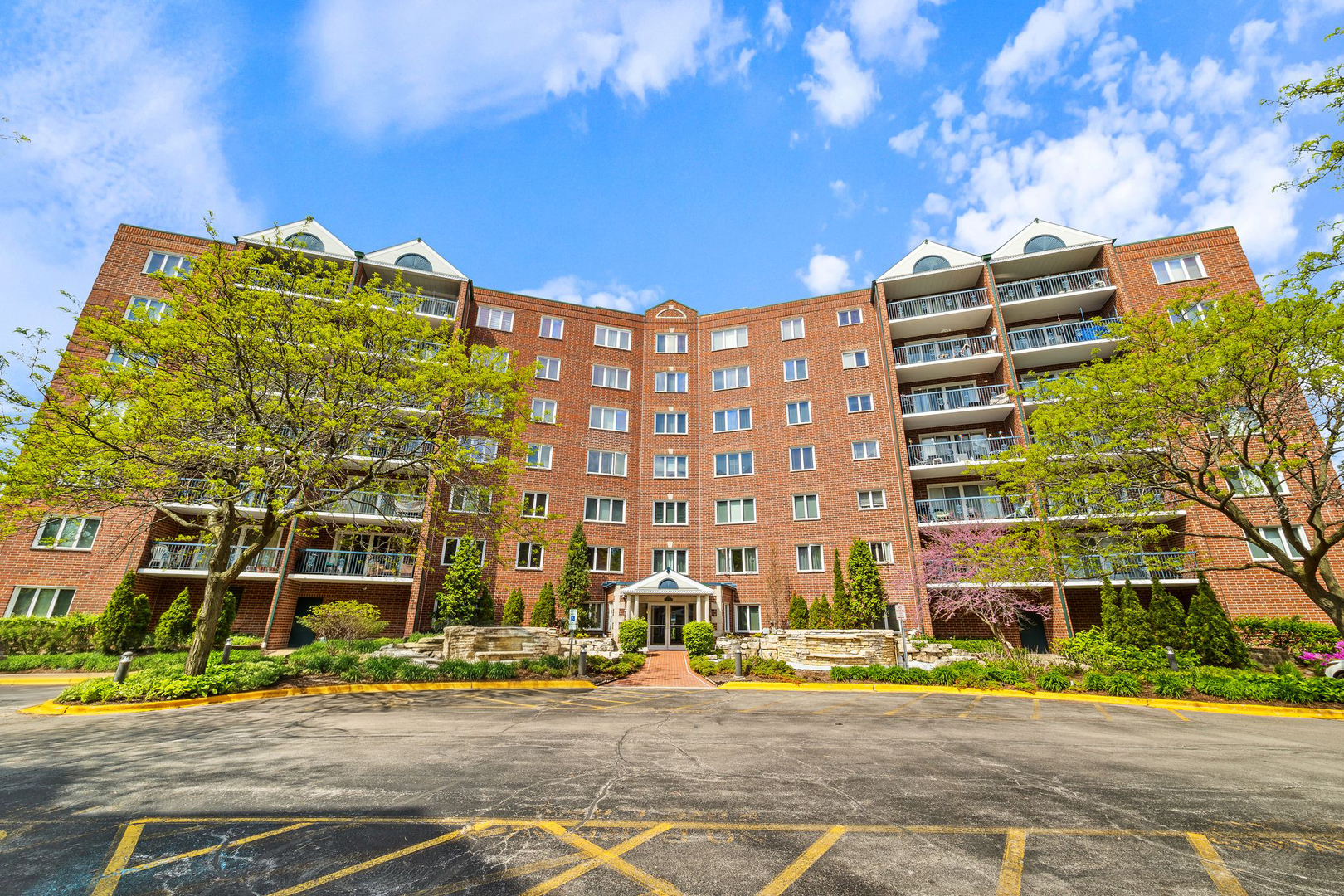 8560 W Foster Avenue #203, Norridge, IL 60706