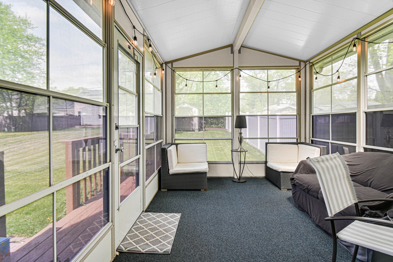 27W032 Cooley Avenue, Winfield, IL 60190