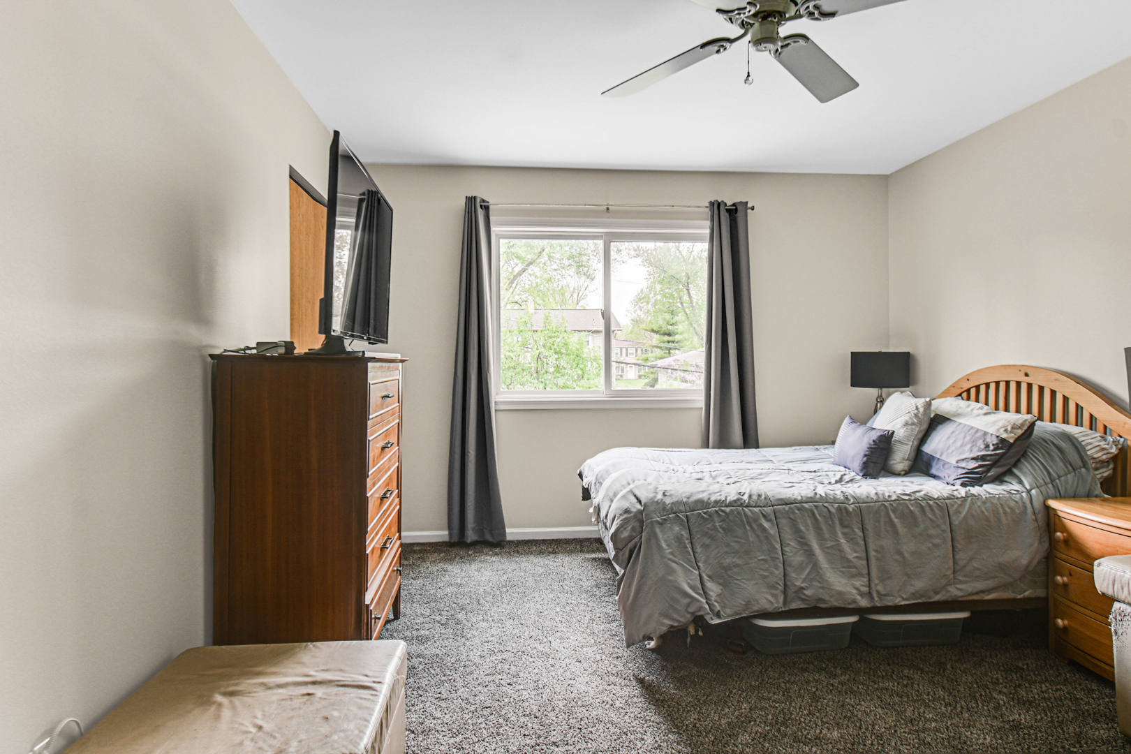 27W032 Cooley Avenue, Winfield, IL 60190