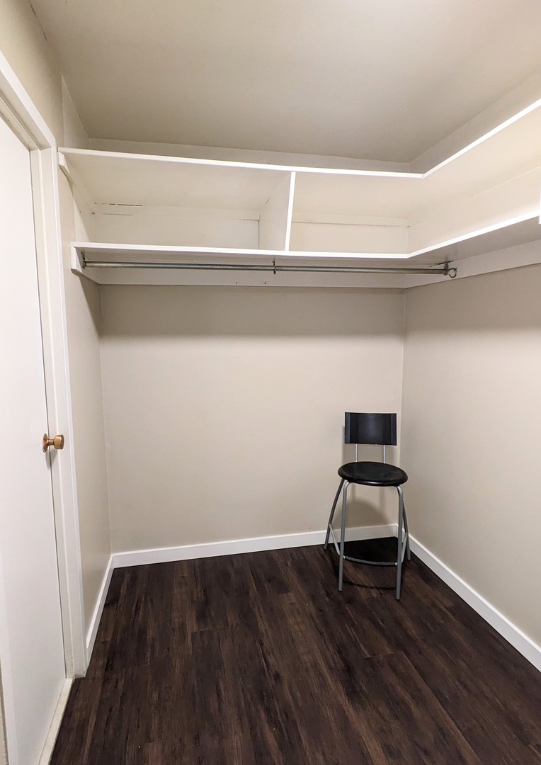 400 E Randolph Street #2812, Chicago, IL 60601