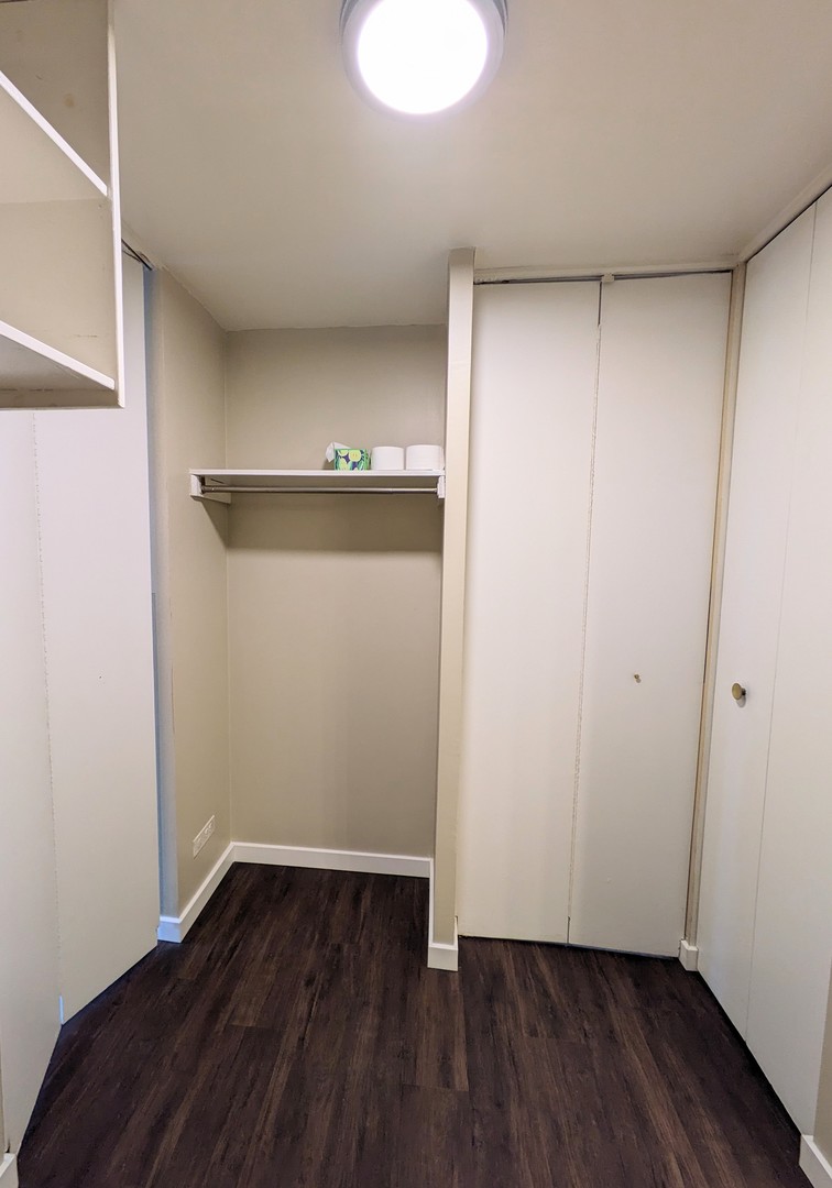 400 E Randolph Street #2812, Chicago, IL 60601