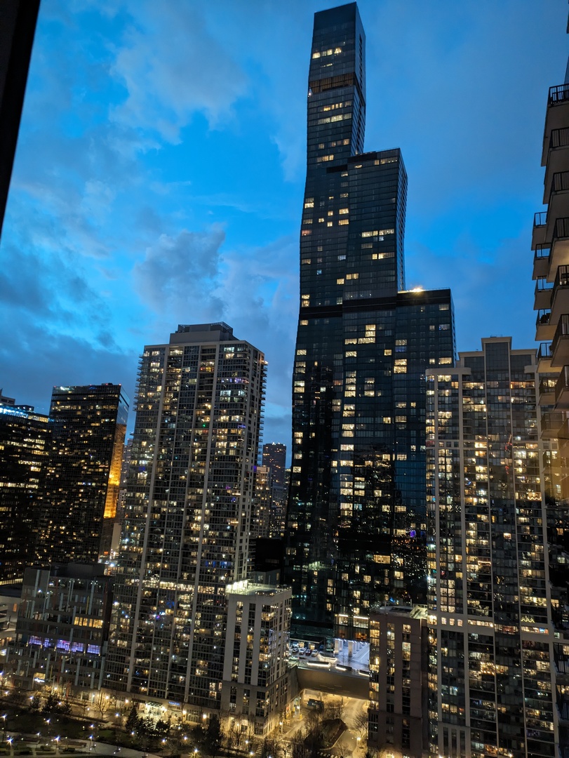 400 E Randolph Street #2812, Chicago, IL 60601