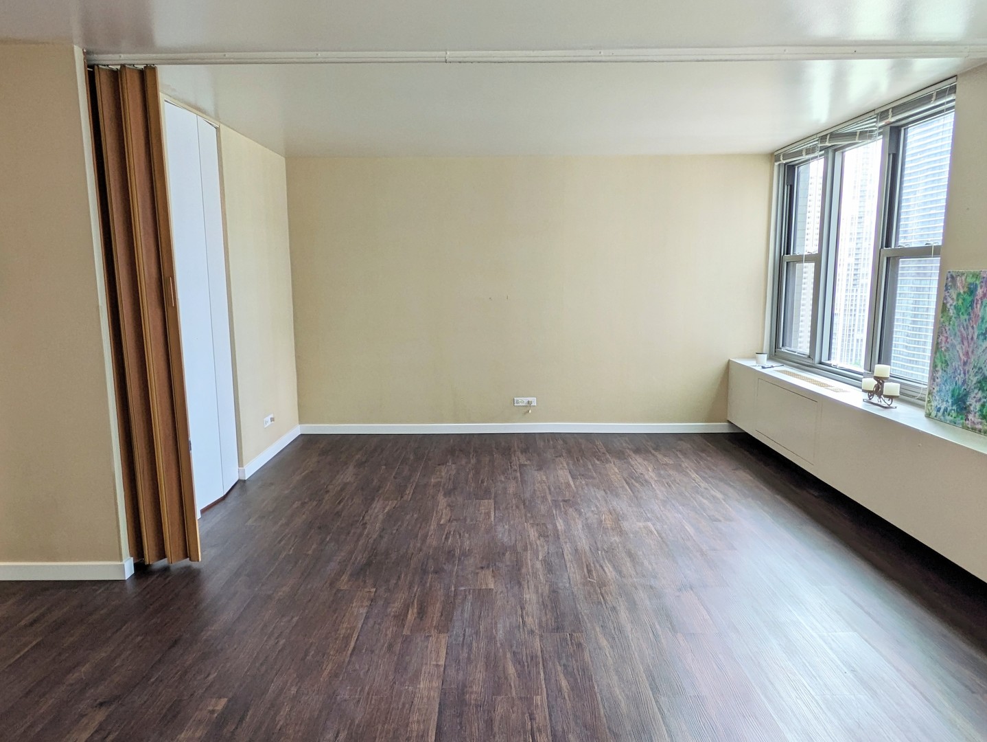 400 E Randolph Street #2812, Chicago, IL 60601