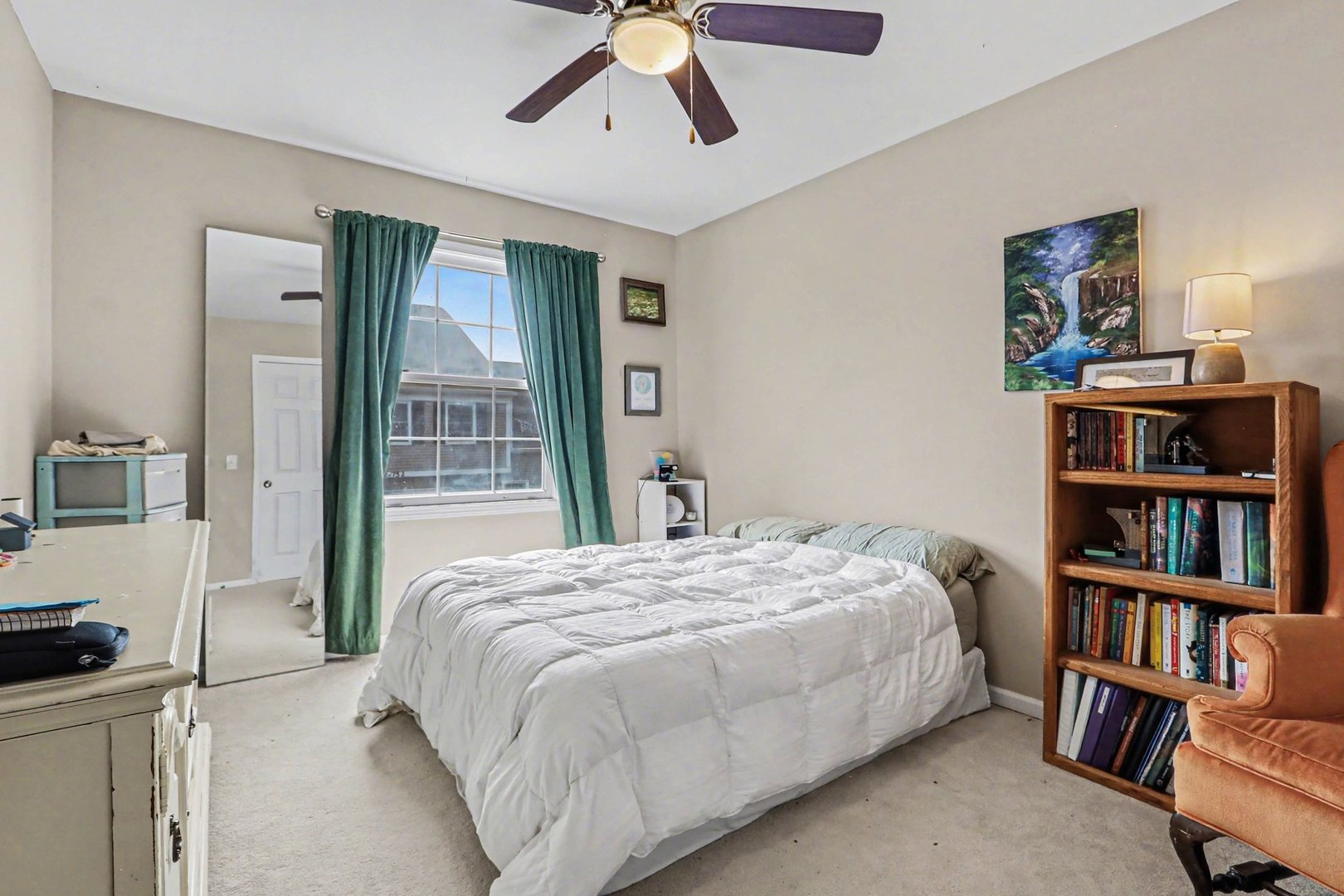 2S750 Grove Lane #23-C, Warrenville, IL 60555