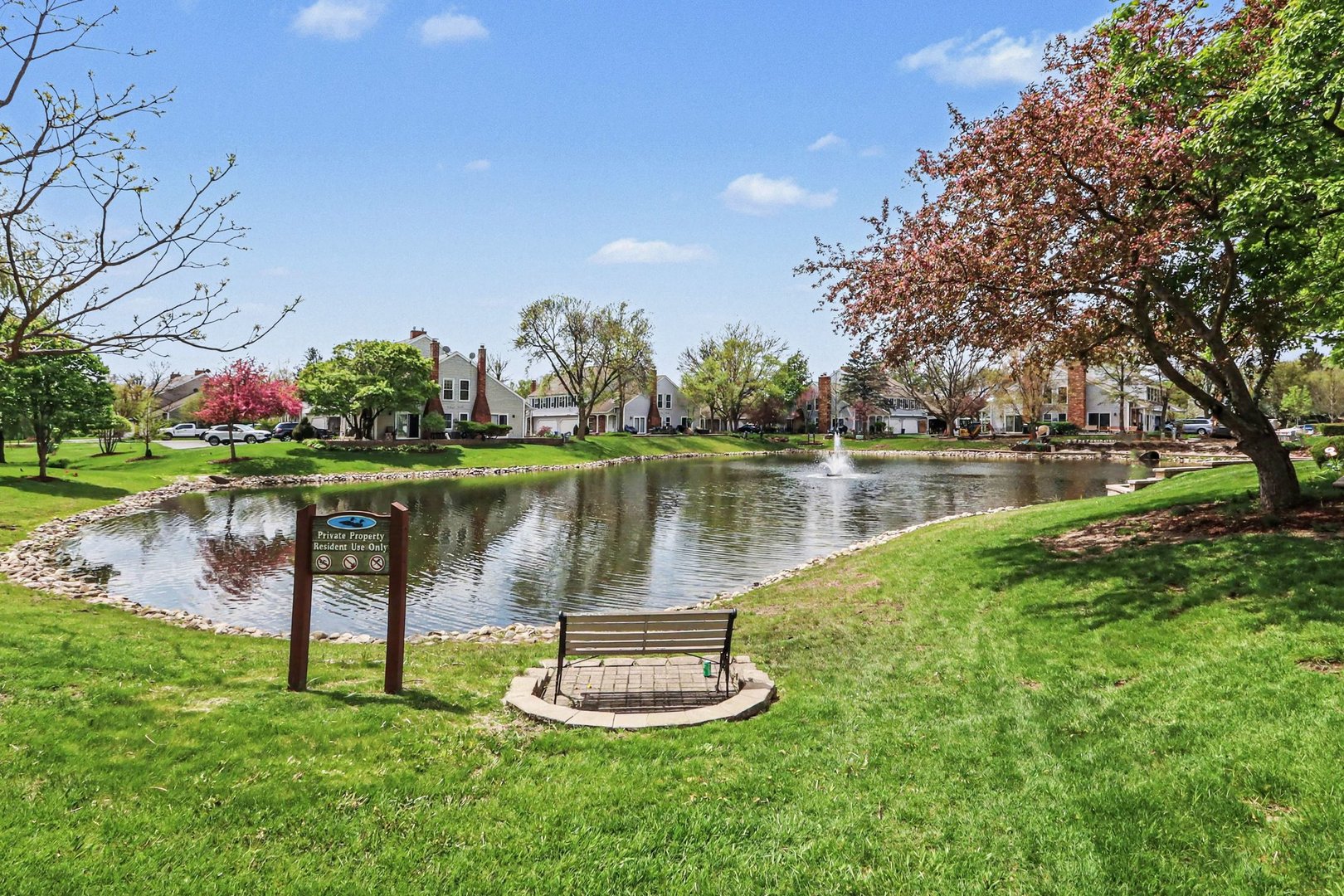 2S750 Grove Lane #23-C, Warrenville, IL 60555