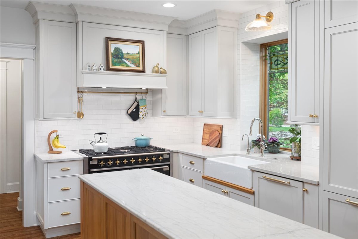 23 N Columbia Street, Naperville, IL 60540