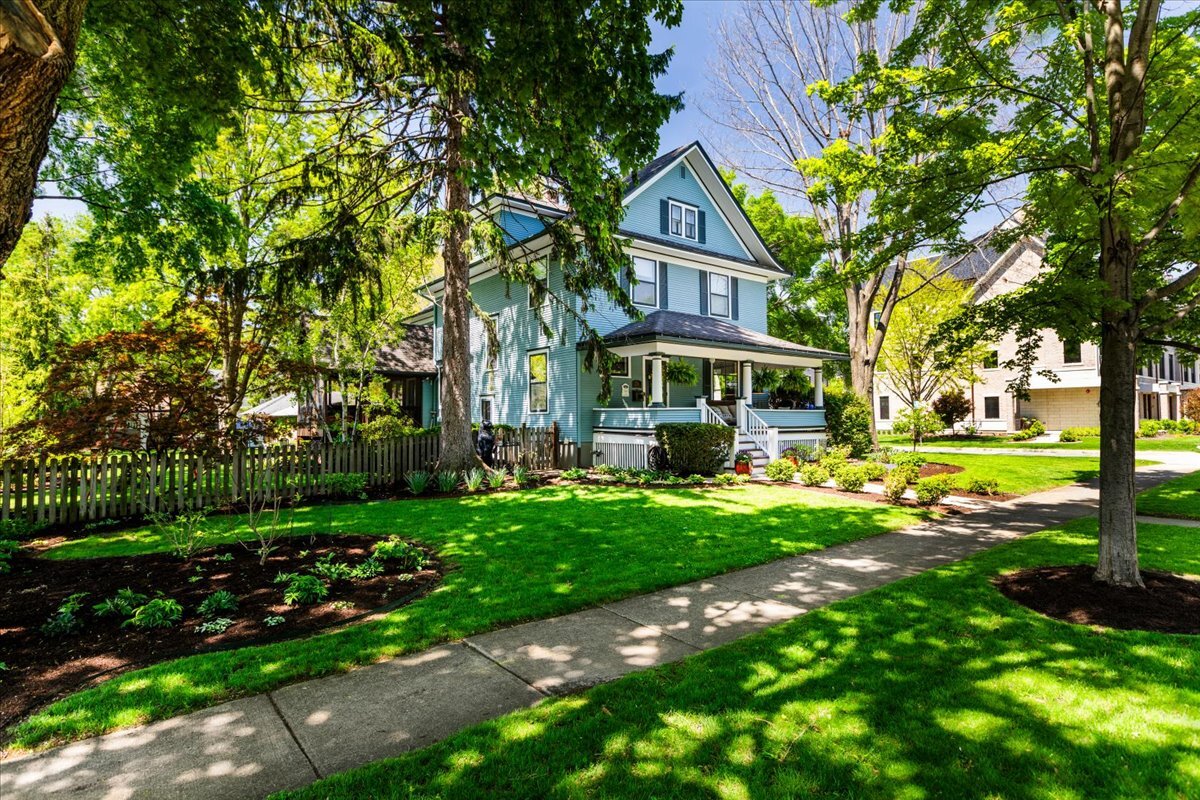 23 N Columbia Street, Naperville, IL 60540