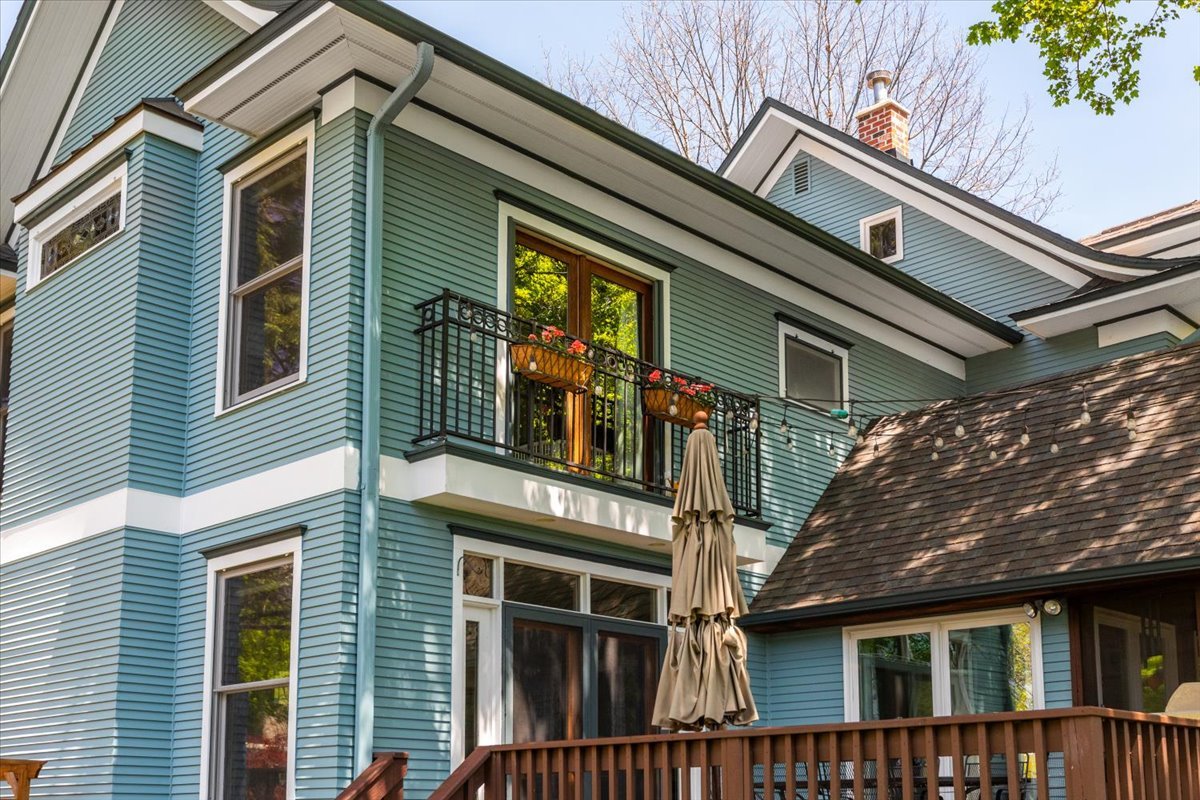 23 N Columbia Street, Naperville, IL 60540