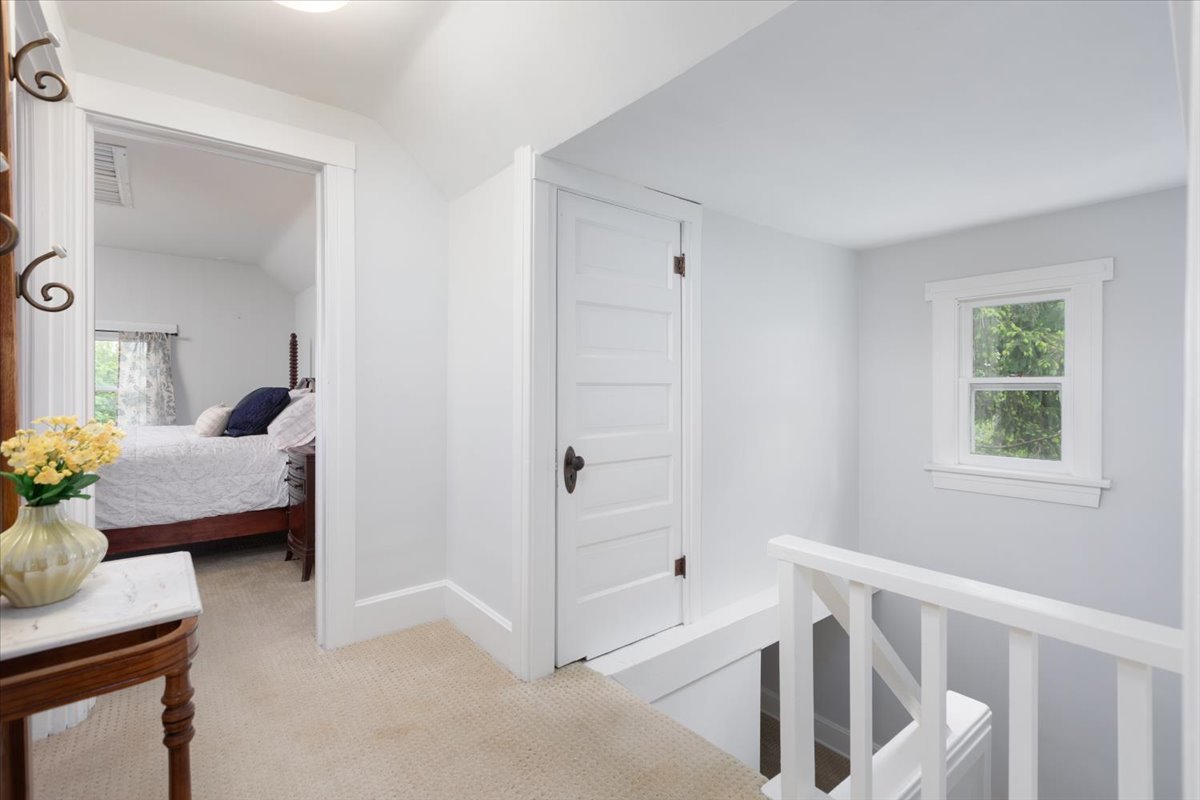 23 N Columbia Street, Naperville, IL 60540
