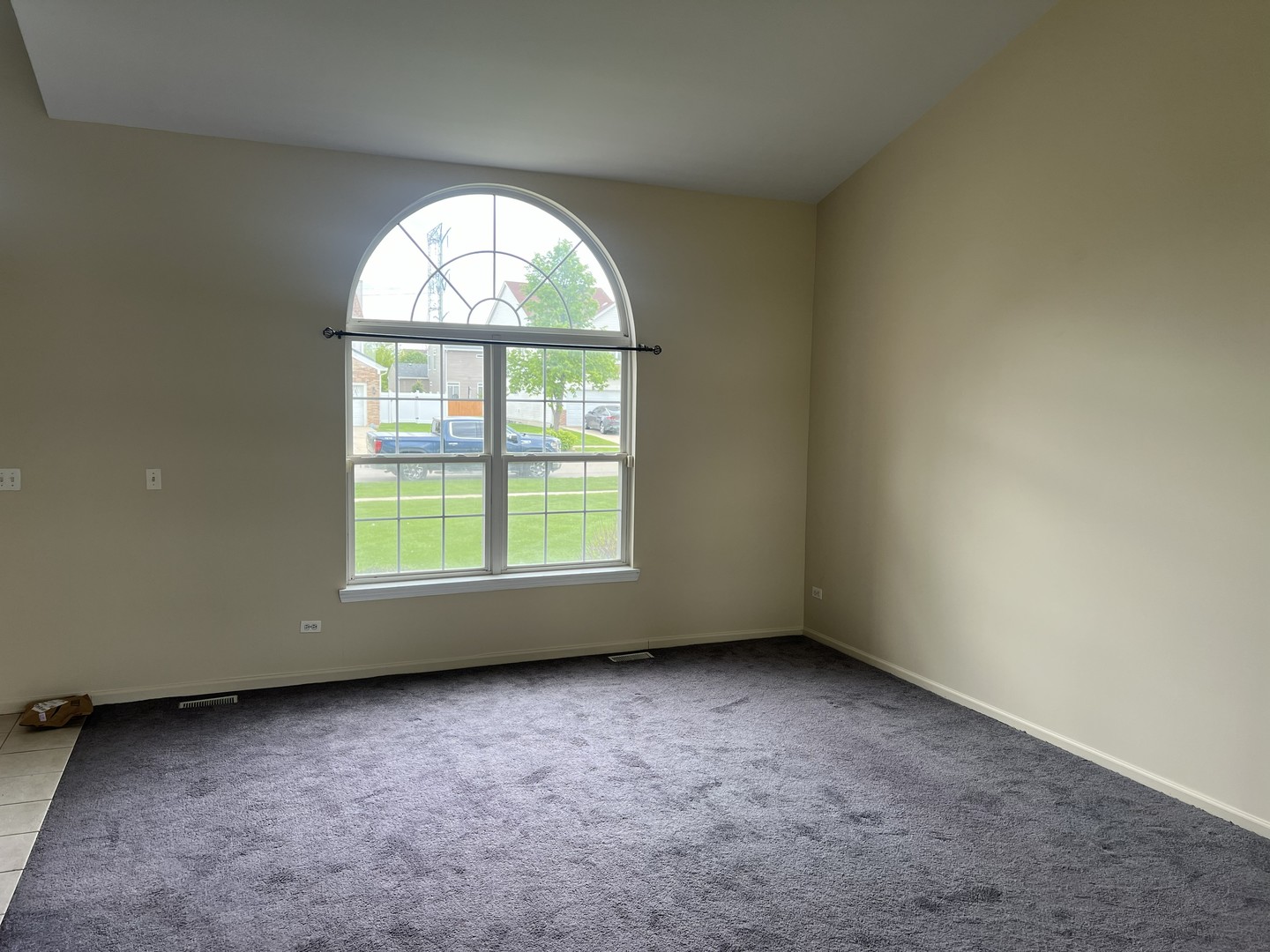 437 S Orchard Drive, Bolingbrook, IL 60440