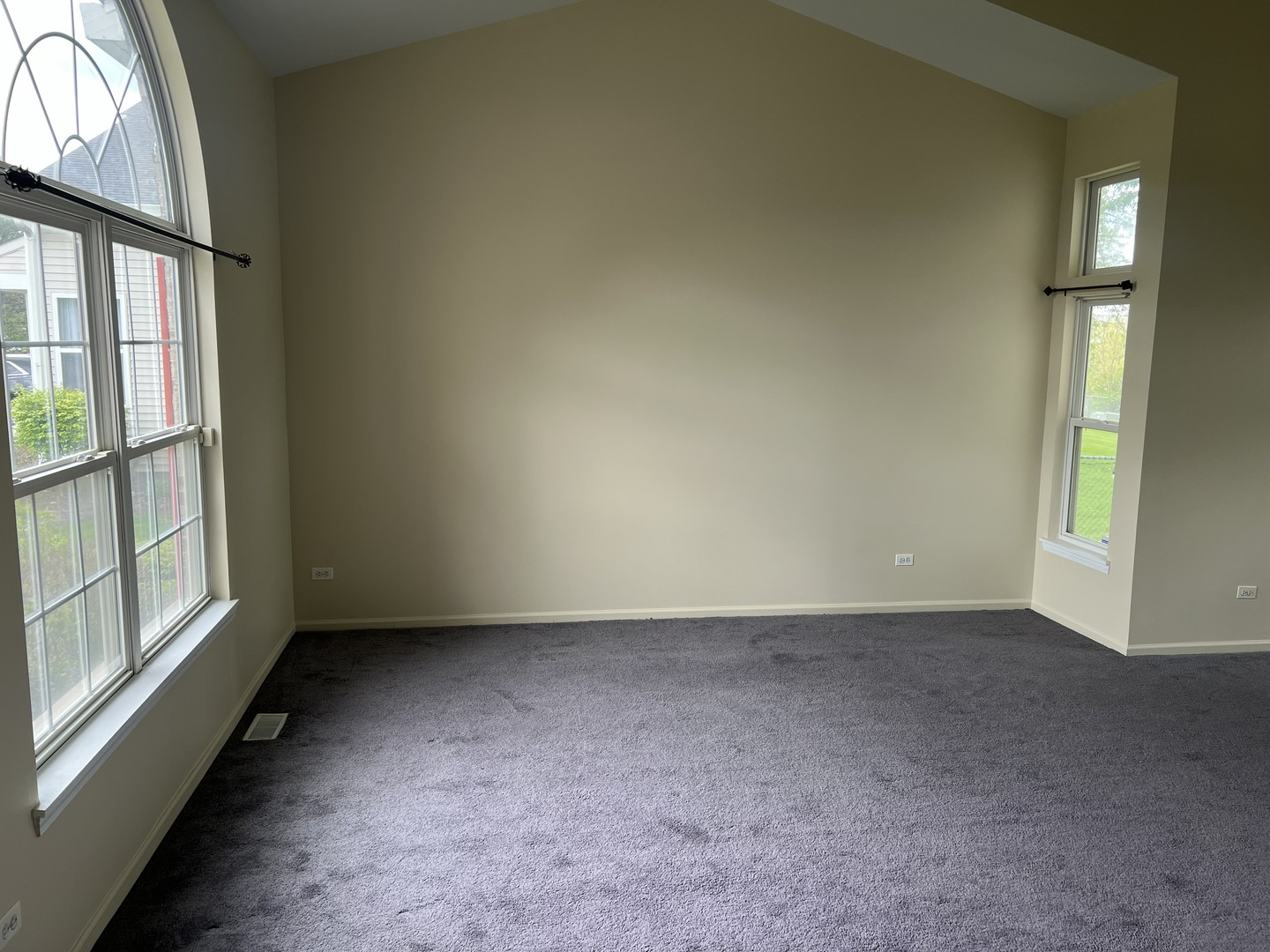 437 S Orchard Drive, Bolingbrook, IL 60440